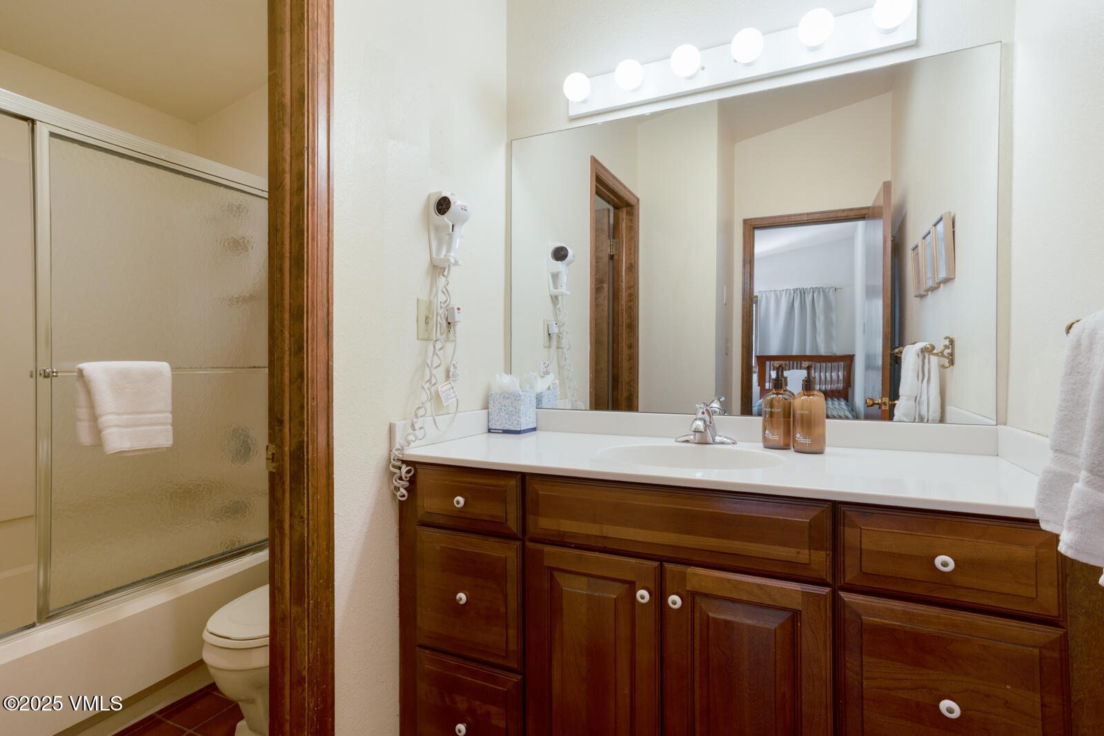 Vail, Colorado 81657, United States, 5 Bedrooms Bedrooms, ,5 BathroomsBathrooms,Residential,Active,164364