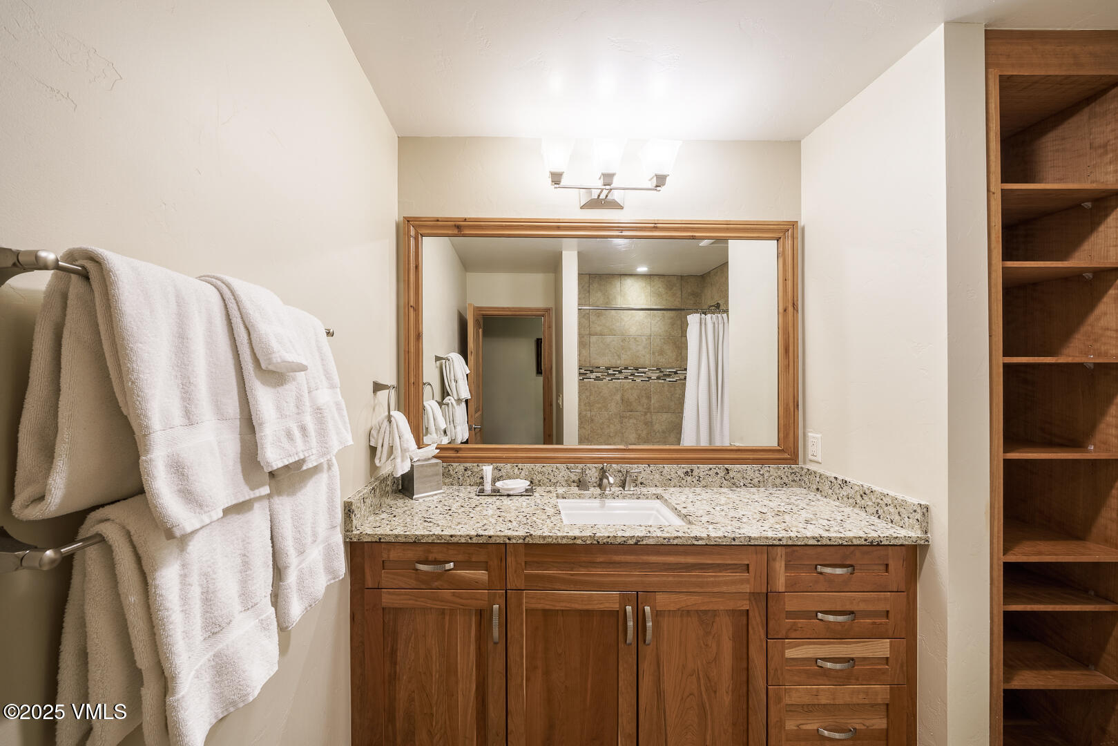 Vail, Colorado 81657, United States, 2 Bedrooms Bedrooms, ,2 BathroomsBathrooms,Residential,Active,145126