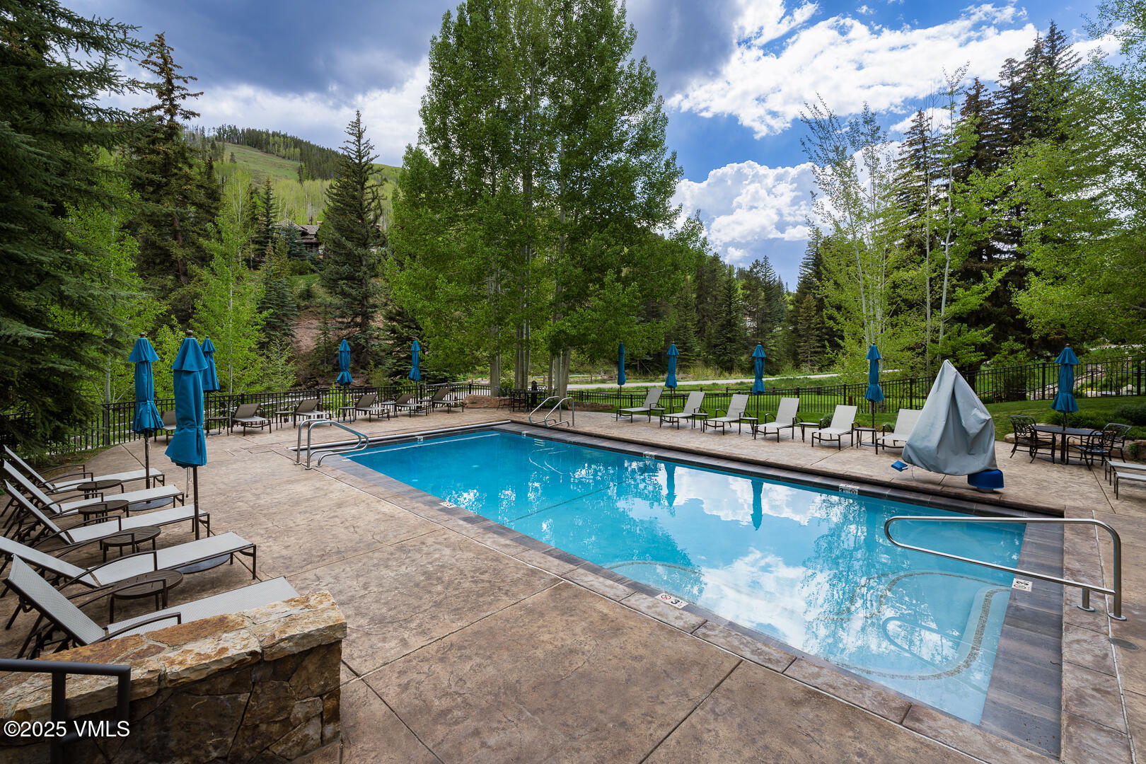 Vail, Colorado 81657, United States, 2 Bedrooms Bedrooms, ,2 BathroomsBathrooms,Residential,Active,145126