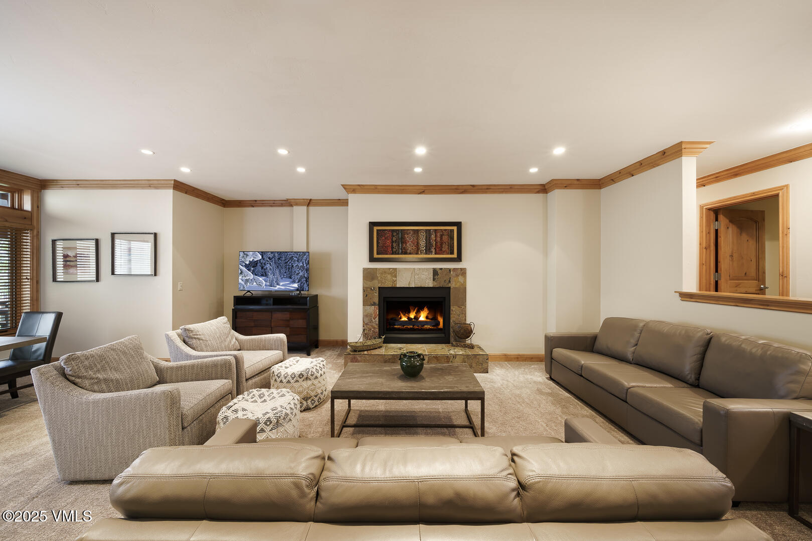 Vail, Colorado 81657, United States, 2 Bedrooms Bedrooms, ,2 BathroomsBathrooms,Residential,Active,145126