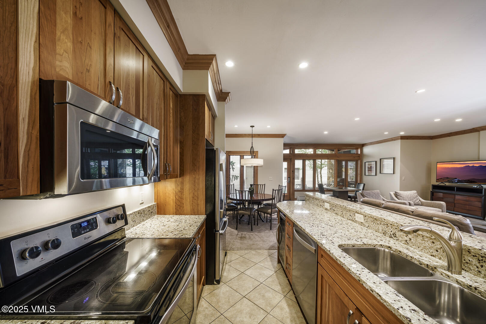 Vail, Colorado 81657, United States, 2 Bedrooms Bedrooms, ,2 BathroomsBathrooms,Residential,Active,145126