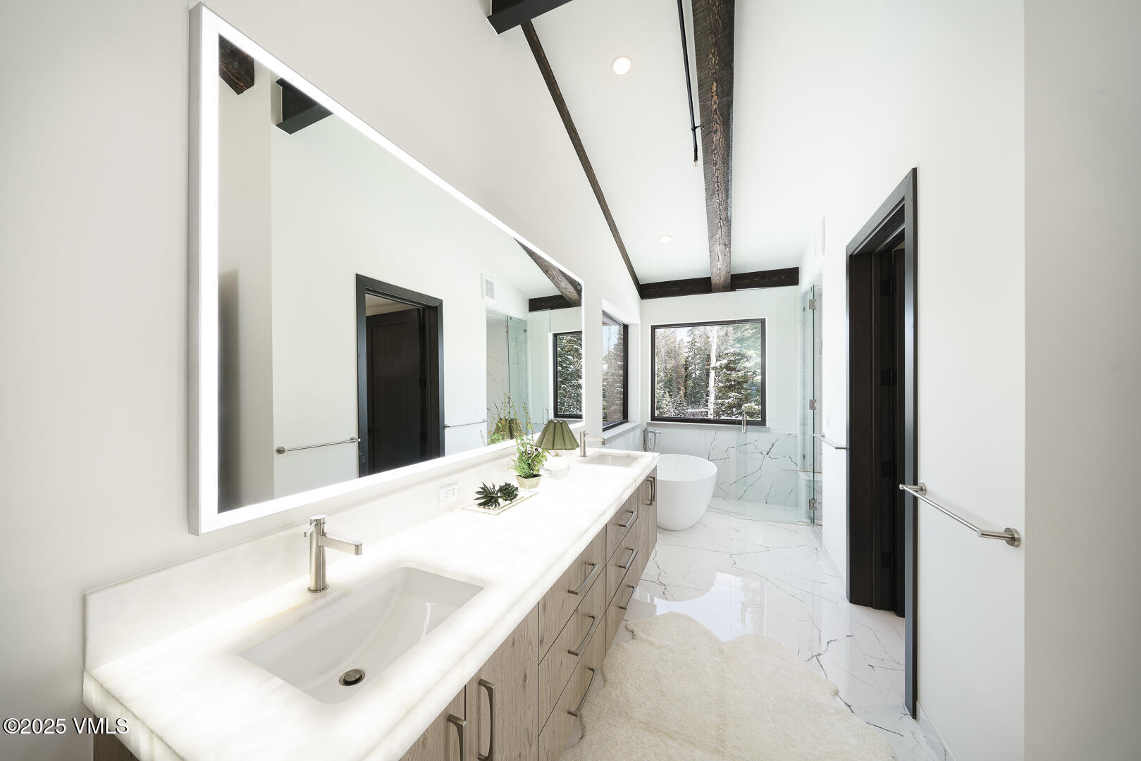 Edwards, Colorado 81632, United States, 6 Bedrooms Bedrooms, ,7 BathroomsBathrooms,Residential,Active,185087