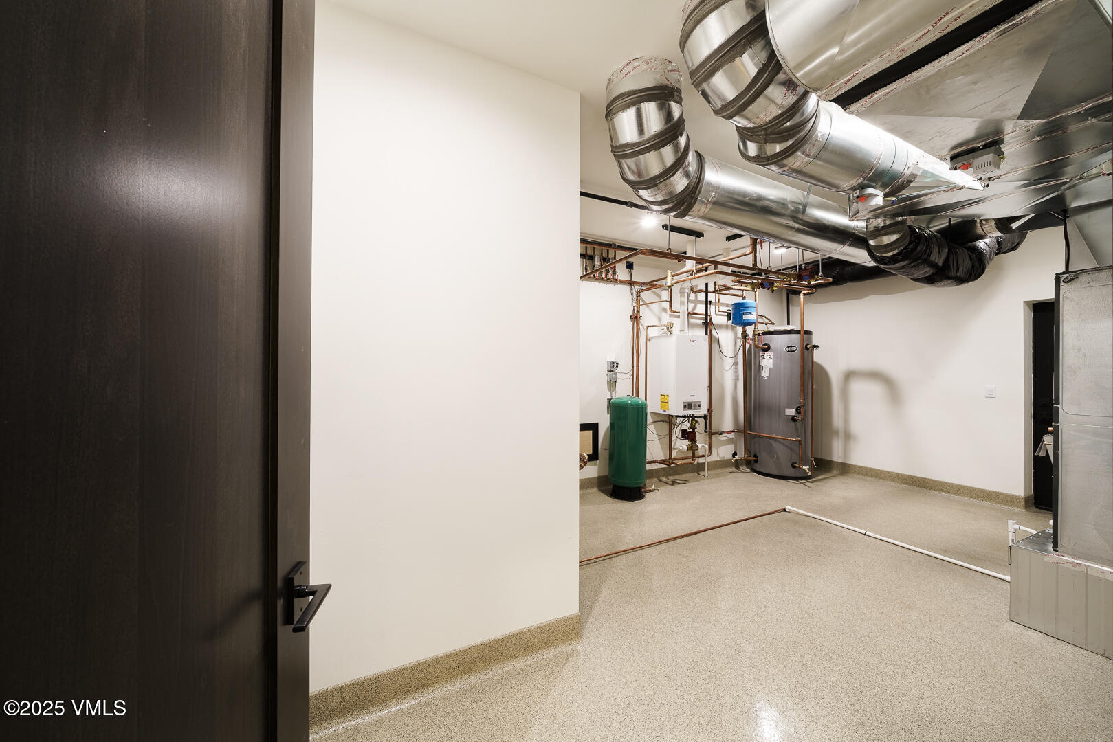 Edwards, Colorado 81632, United States, 6 Bedrooms Bedrooms, ,7 BathroomsBathrooms,Residential,Active,185087