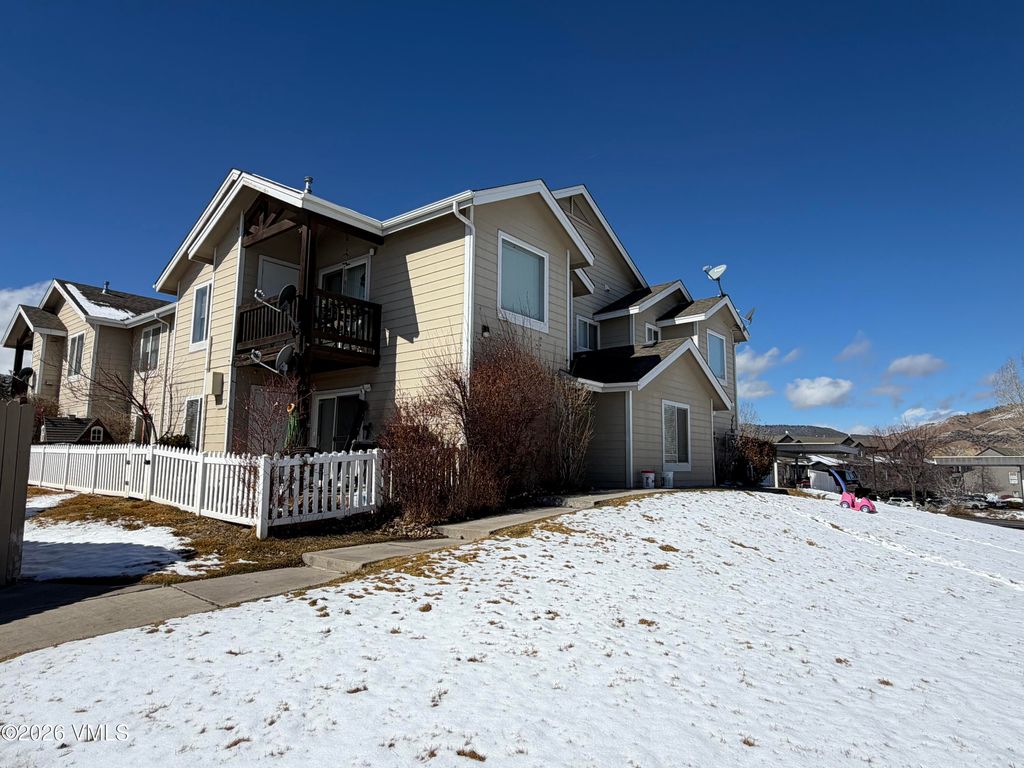 Photo of 127 Jules Drive #H103, Gypsum, CO 81637 (MLS # 1013699)