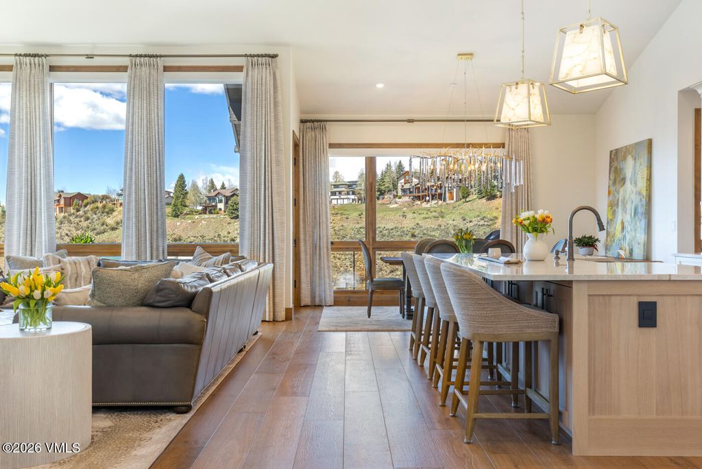 Photo of 5205 Longsun Lane, Avon, CO 81620 (MLS # 1014000)