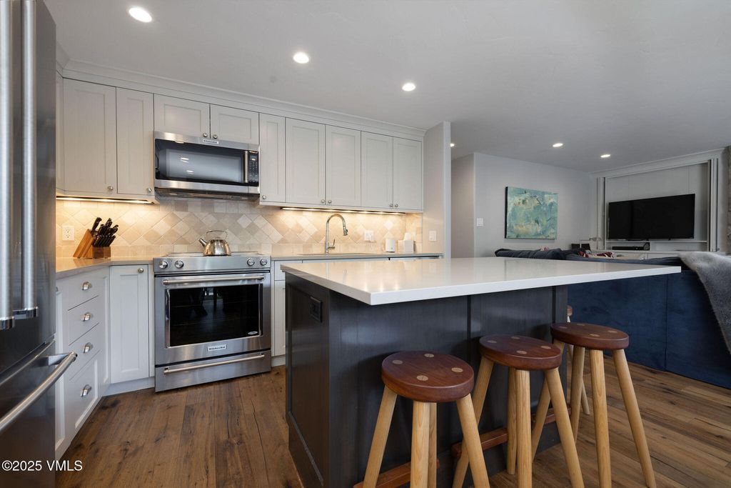 Photo of 508 E Lionshead Circle #203, Vail, CO 81657 (MLS # 1012804)