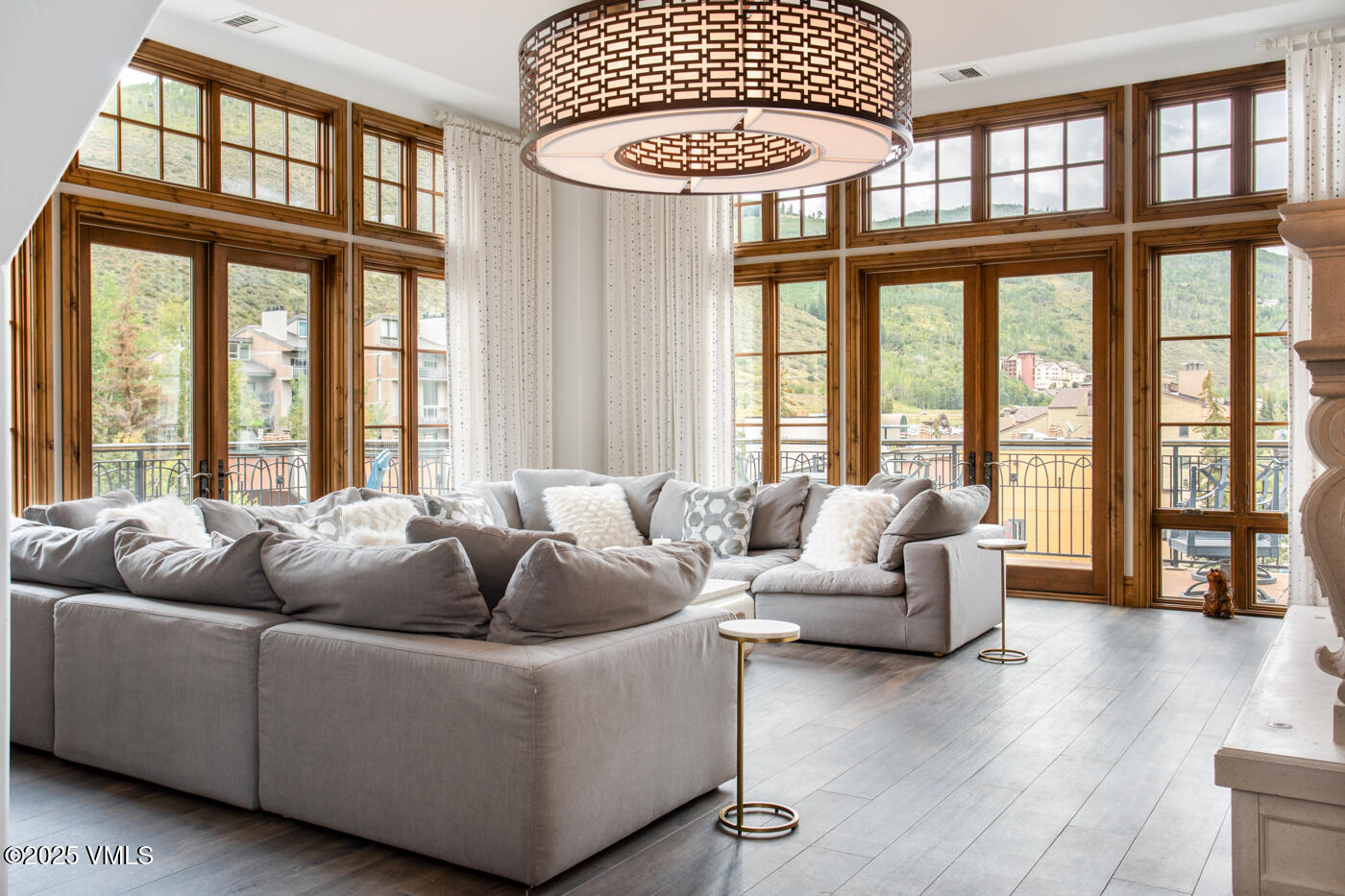 Vail, Colorado 81657, United States, 4 Bedrooms Bedrooms, ,4 BathroomsBathrooms,Residential,Active,47245