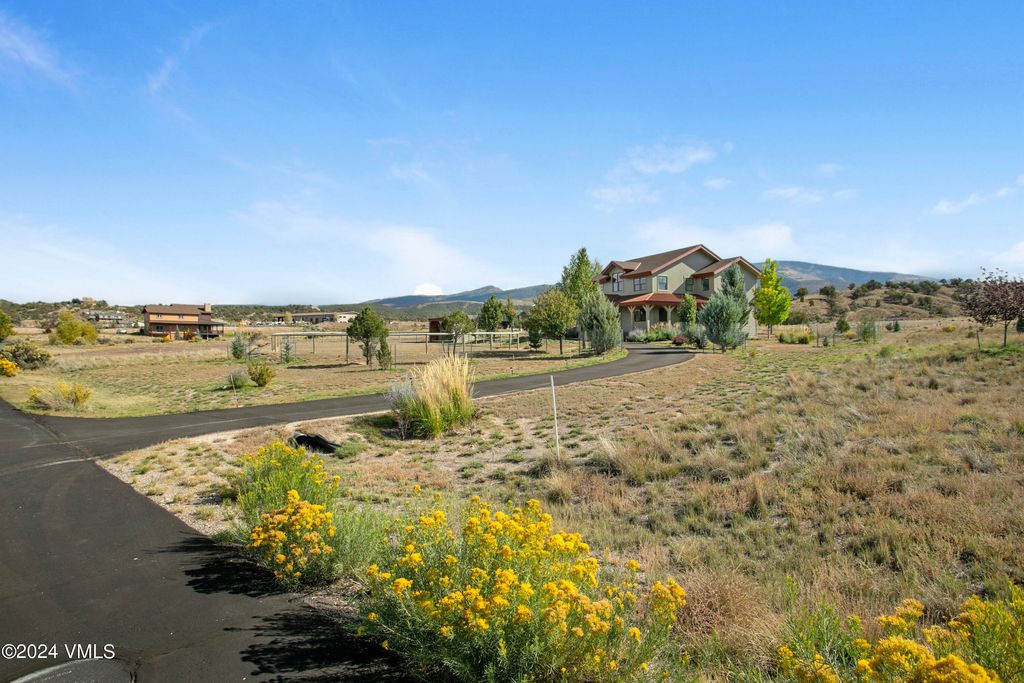 Photo of 104 Chaparral Ranch Road, Gypsum, CO 81637 (MLS # 1012903)
