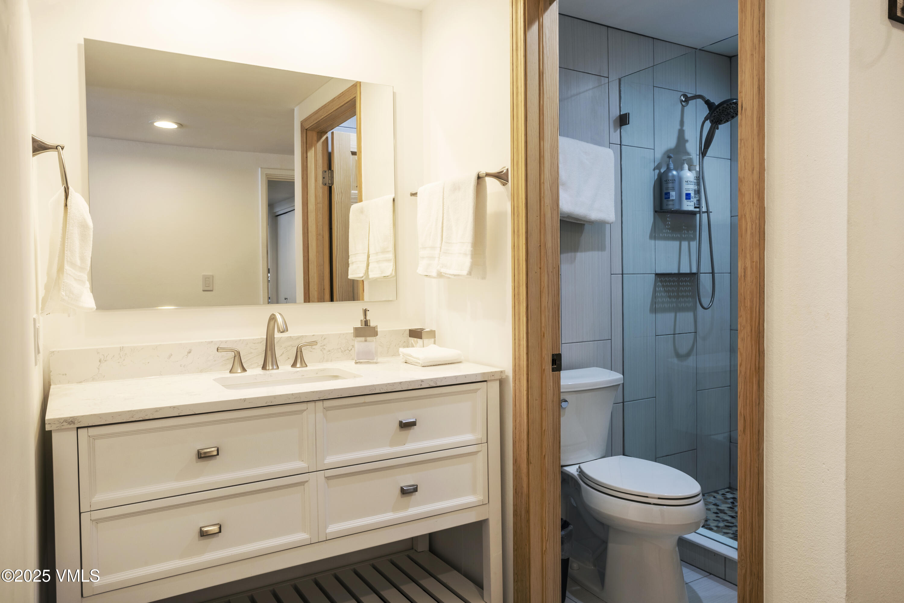 Vail, Colorado 81657, United States, 2 Bedrooms Bedrooms, ,2 BathroomsBathrooms,Residential,Active,103573