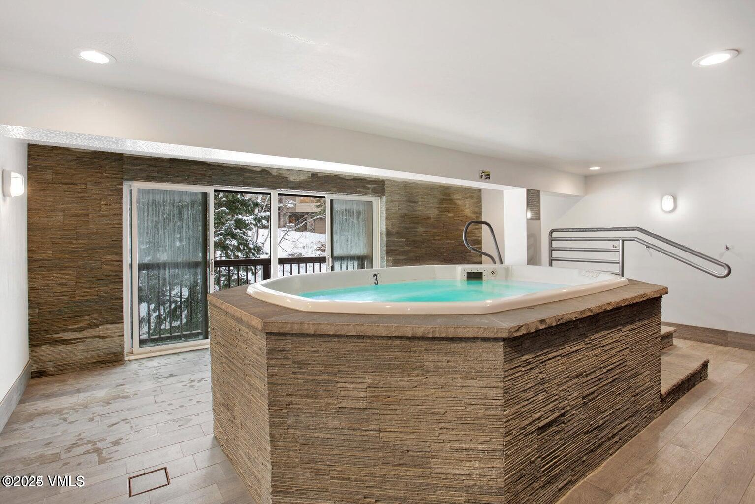 Vail, Colorado 81657, United States, 2 Bedrooms Bedrooms, ,2 BathroomsBathrooms,Residential,Active,103573