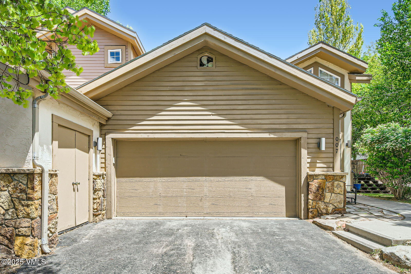 Gypsum, Colorado 81637, United States, 3 Bedrooms Bedrooms, ,3 BathroomsBathrooms,Residential,Active,172864