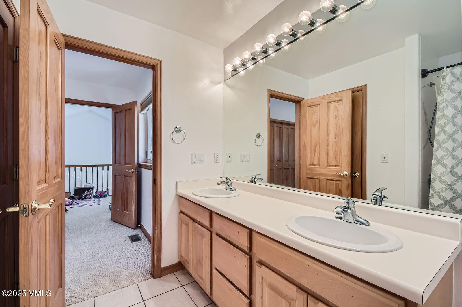 Gypsum, Colorado 81637, United States, 3 Bedrooms Bedrooms, ,3 BathroomsBathrooms,Residential,Active,172864