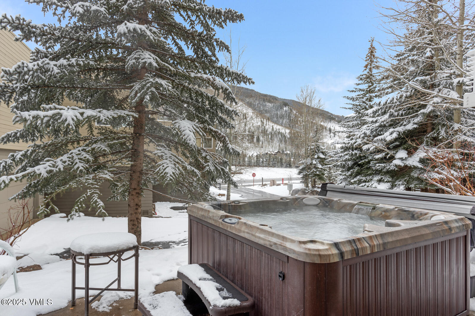 Vail, Colorado 81657, United States, 3 Bedrooms Bedrooms, ,4 BathroomsBathrooms,Residential,Active,95972