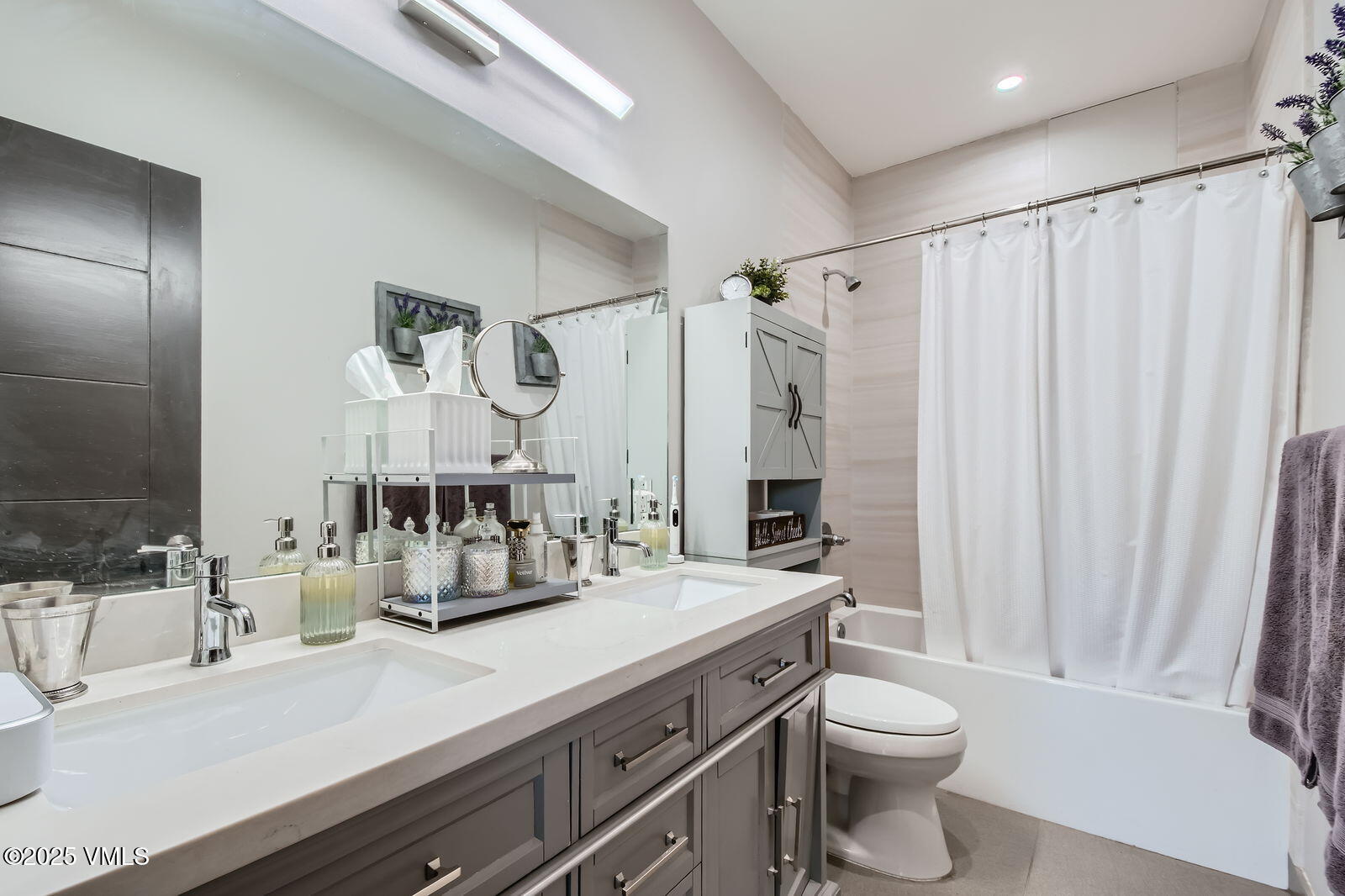 Eagle, Colorado 81631, United States, 6 Bedrooms Bedrooms, ,5 BathroomsBathrooms,Residential,Active,108270