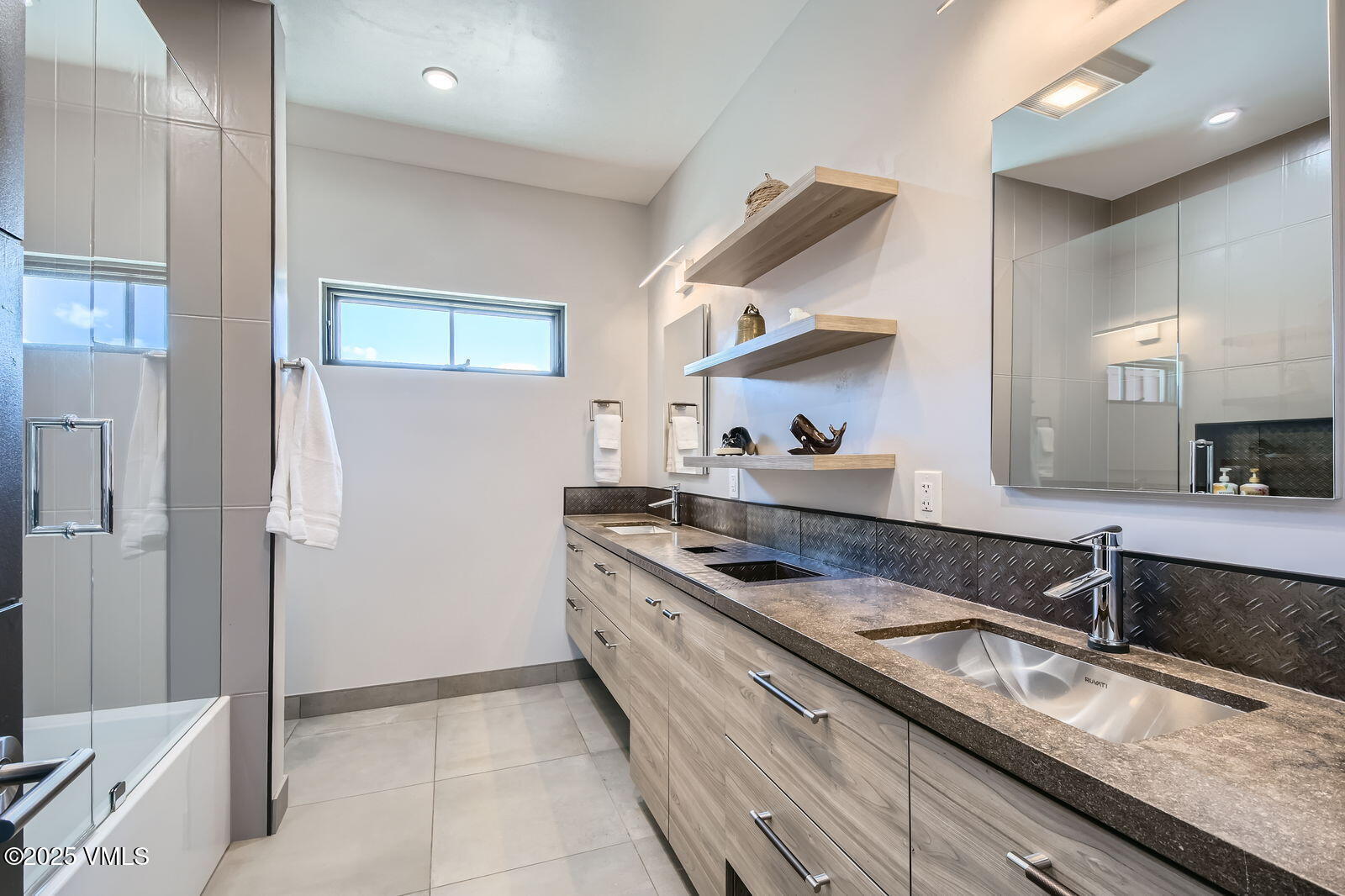 Eagle, Colorado 81631, United States, 6 Bedrooms Bedrooms, ,5 BathroomsBathrooms,Residential,Active,108270