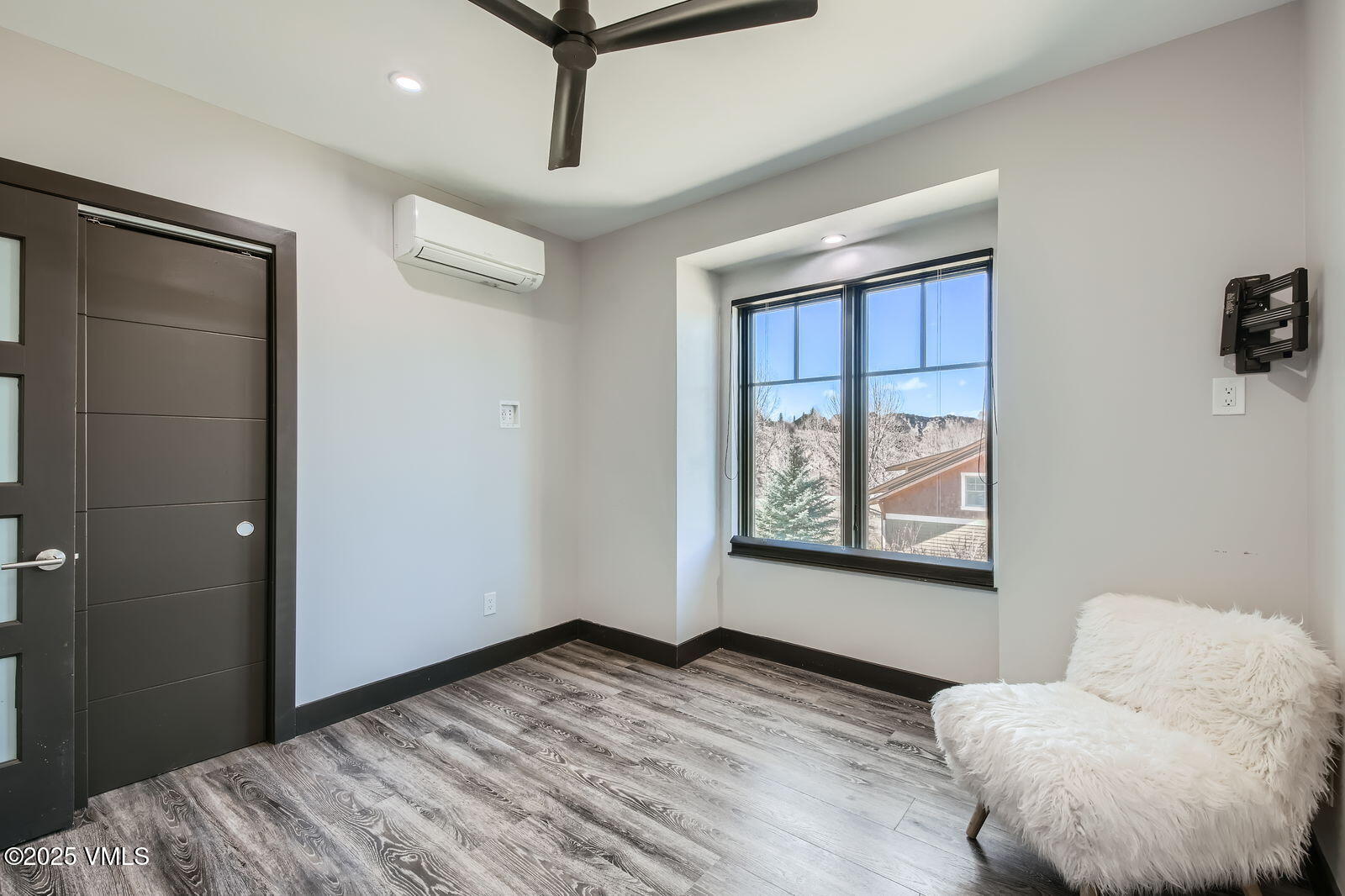 Eagle, Colorado 81631, United States, 6 Bedrooms Bedrooms, ,5 BathroomsBathrooms,Residential,Active,108270