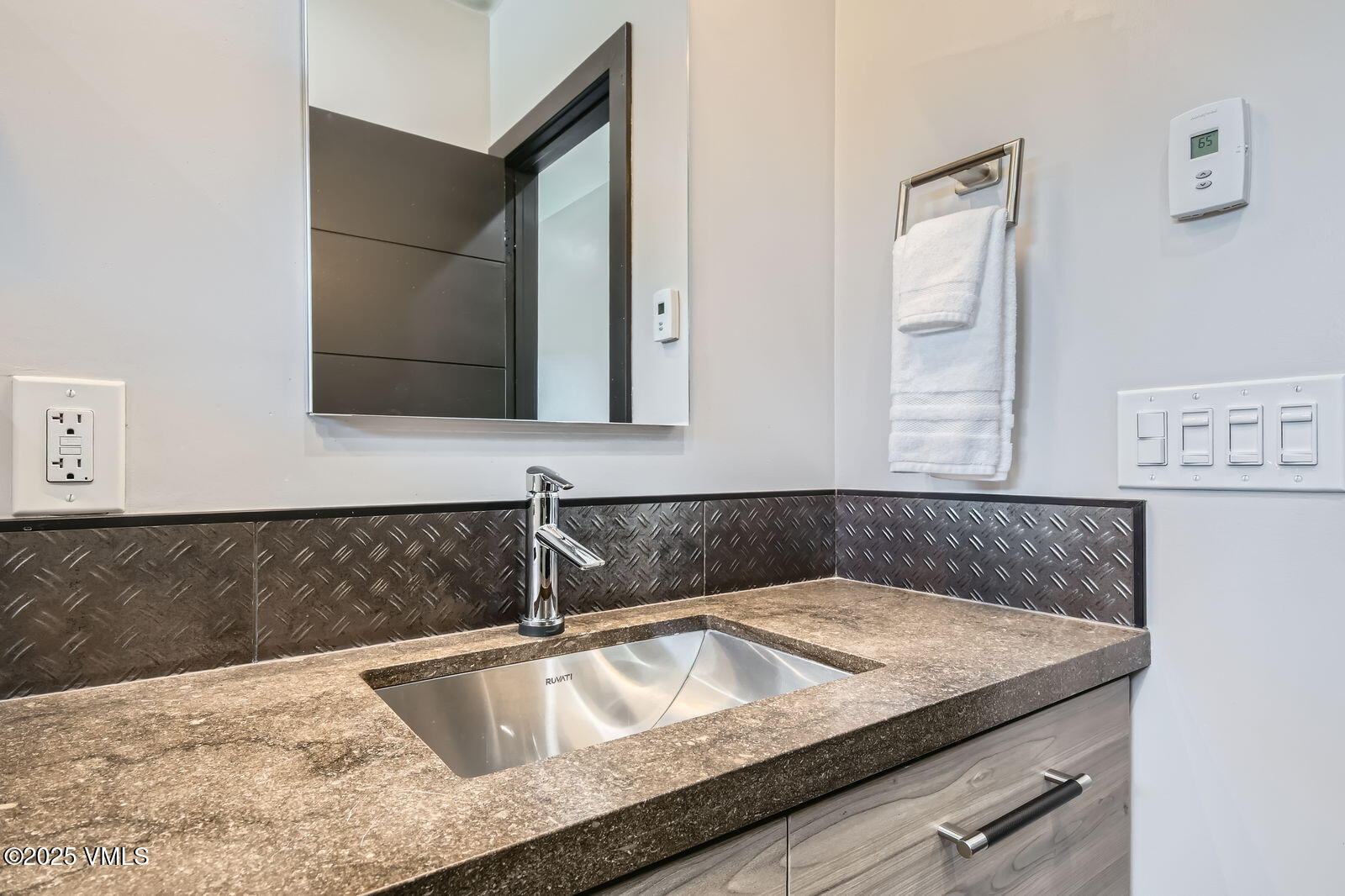 Eagle, Colorado 81631, United States, 6 Bedrooms Bedrooms, ,5 BathroomsBathrooms,Residential,Active,108270