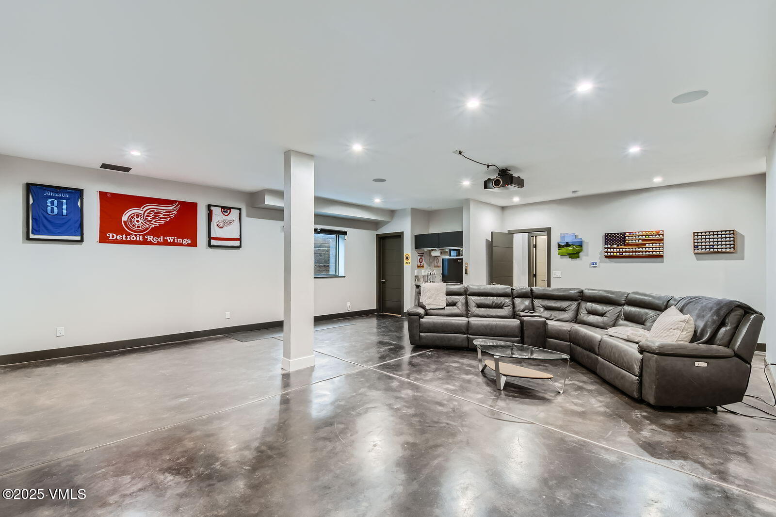 Eagle, Colorado 81631, United States, 6 Bedrooms Bedrooms, ,5 BathroomsBathrooms,Residential,Active,108270