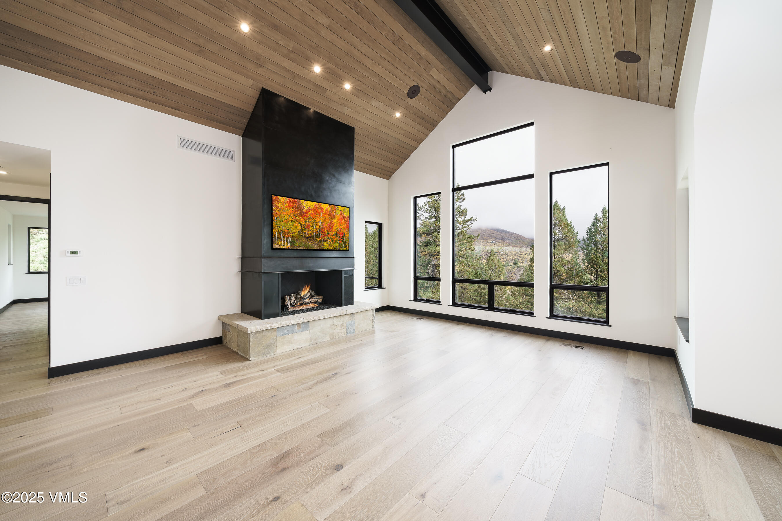 Edwards, Colorado 81632, United States, 5 Bedrooms Bedrooms, ,5 BathroomsBathrooms,Residential,Active,108047