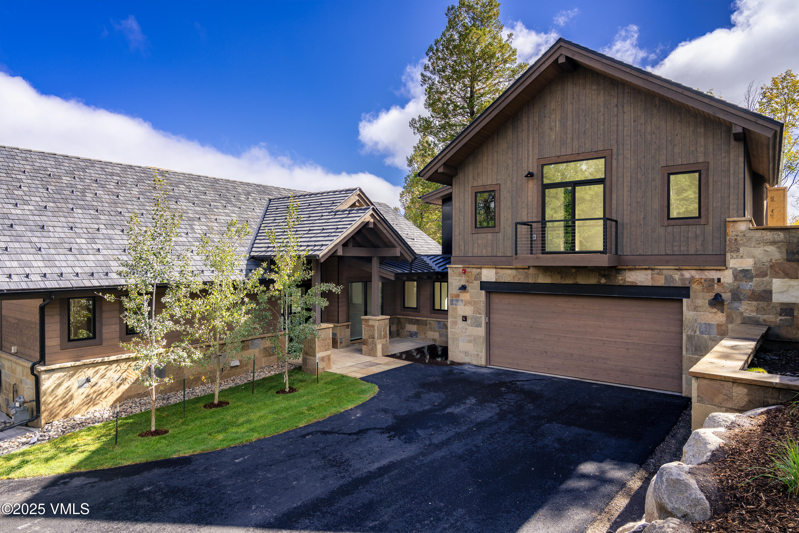 Edwards, Colorado 81632, United States, 5 Bedrooms Bedrooms, ,5 BathroomsBathrooms,Residential,Active,108047