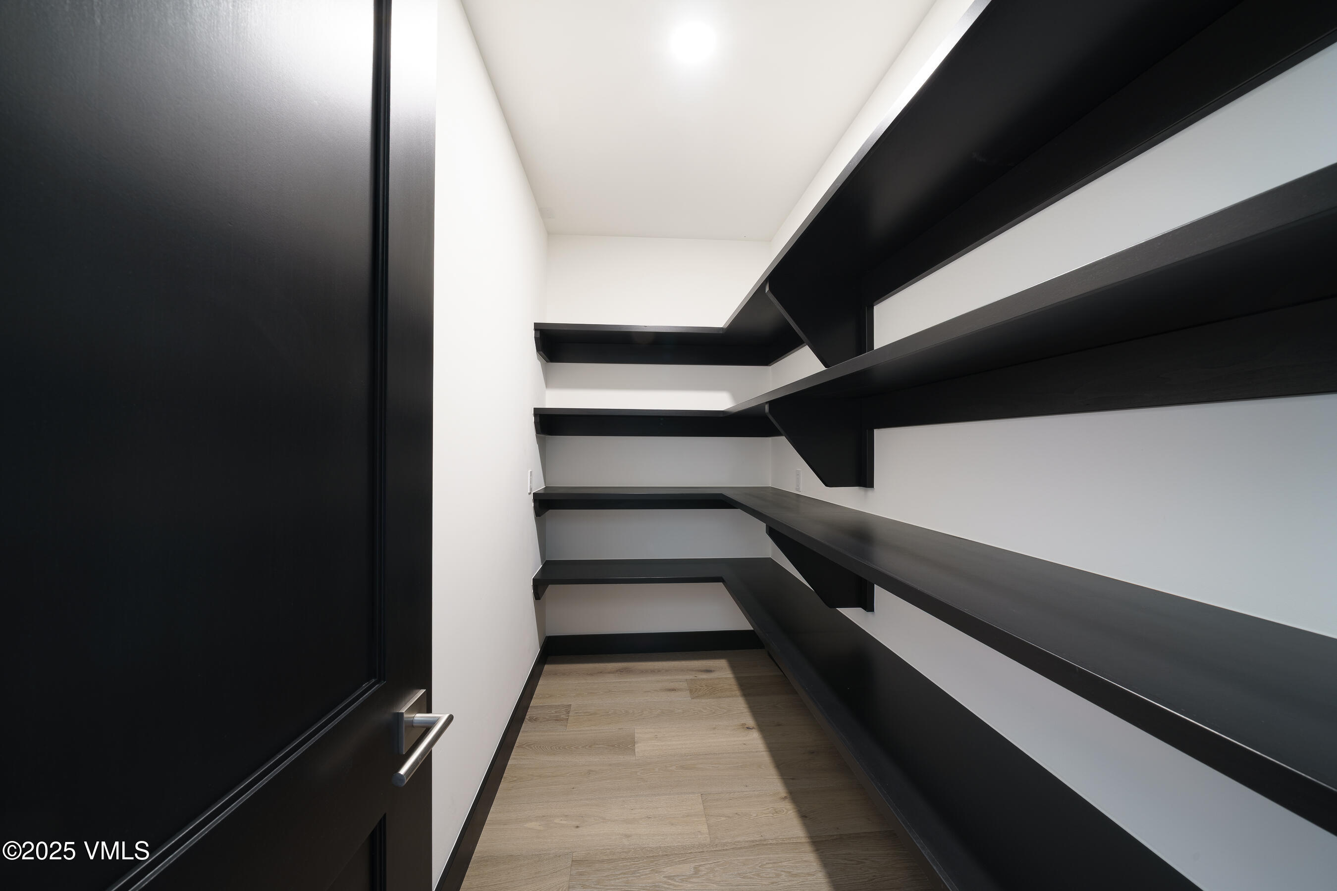 Edwards, Colorado 81632, United States, 5 Bedrooms Bedrooms, ,5 BathroomsBathrooms,Residential,Active,108047