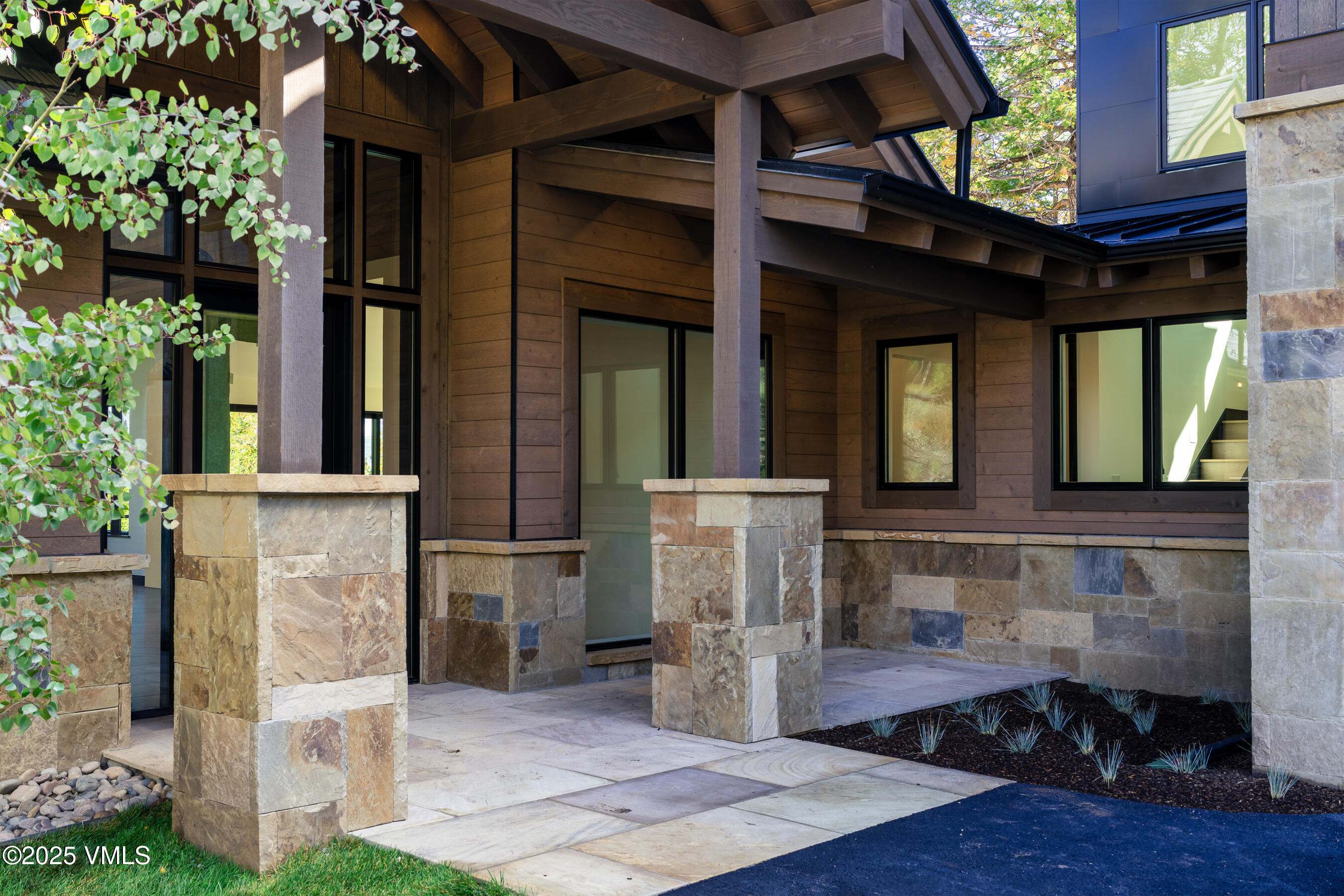 Edwards, Colorado 81632, United States, 5 Bedrooms Bedrooms, ,5 BathroomsBathrooms,Residential,Active,108047