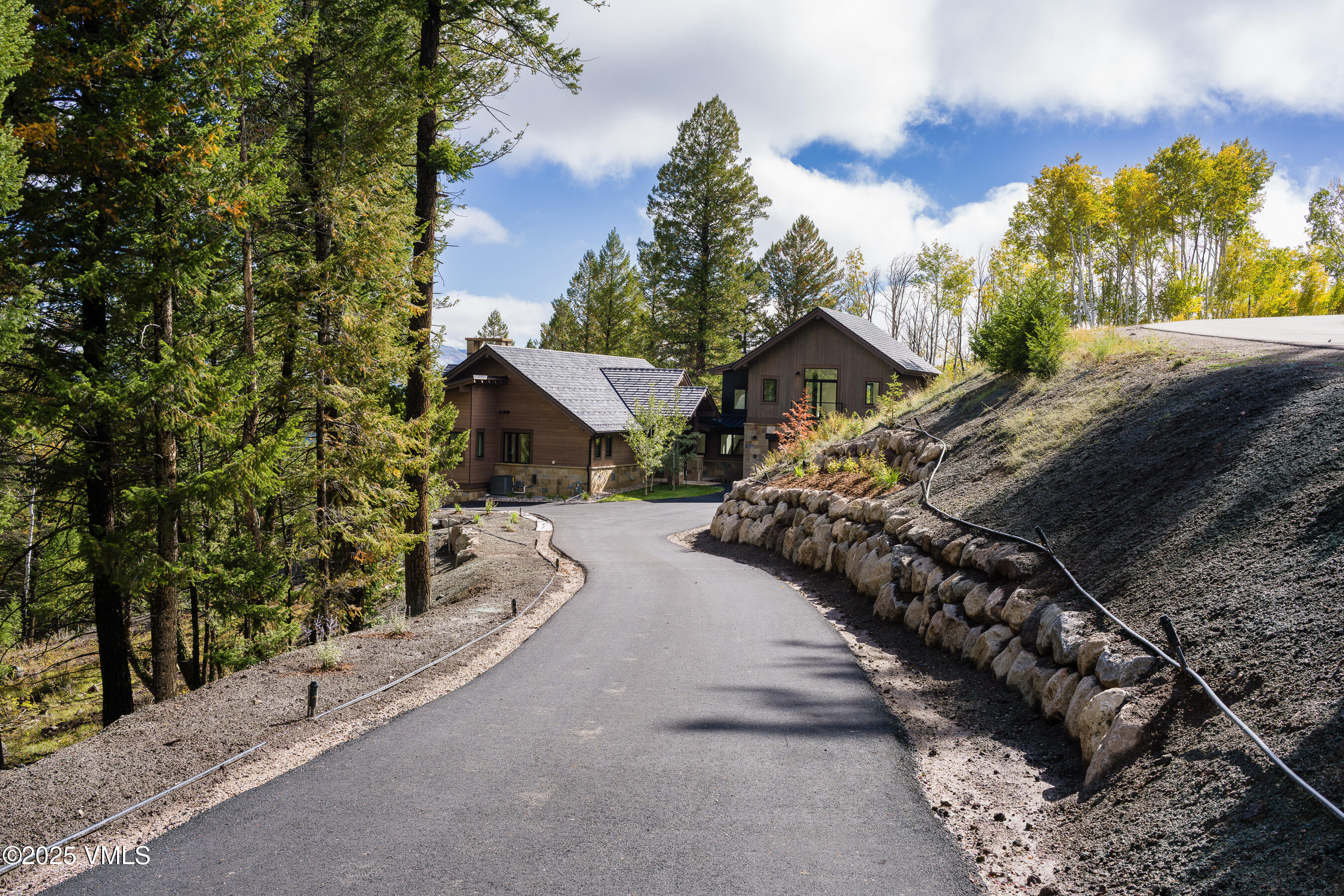 Edwards, Colorado 81632, United States, 5 Bedrooms Bedrooms, ,5 BathroomsBathrooms,Residential,Active,108047