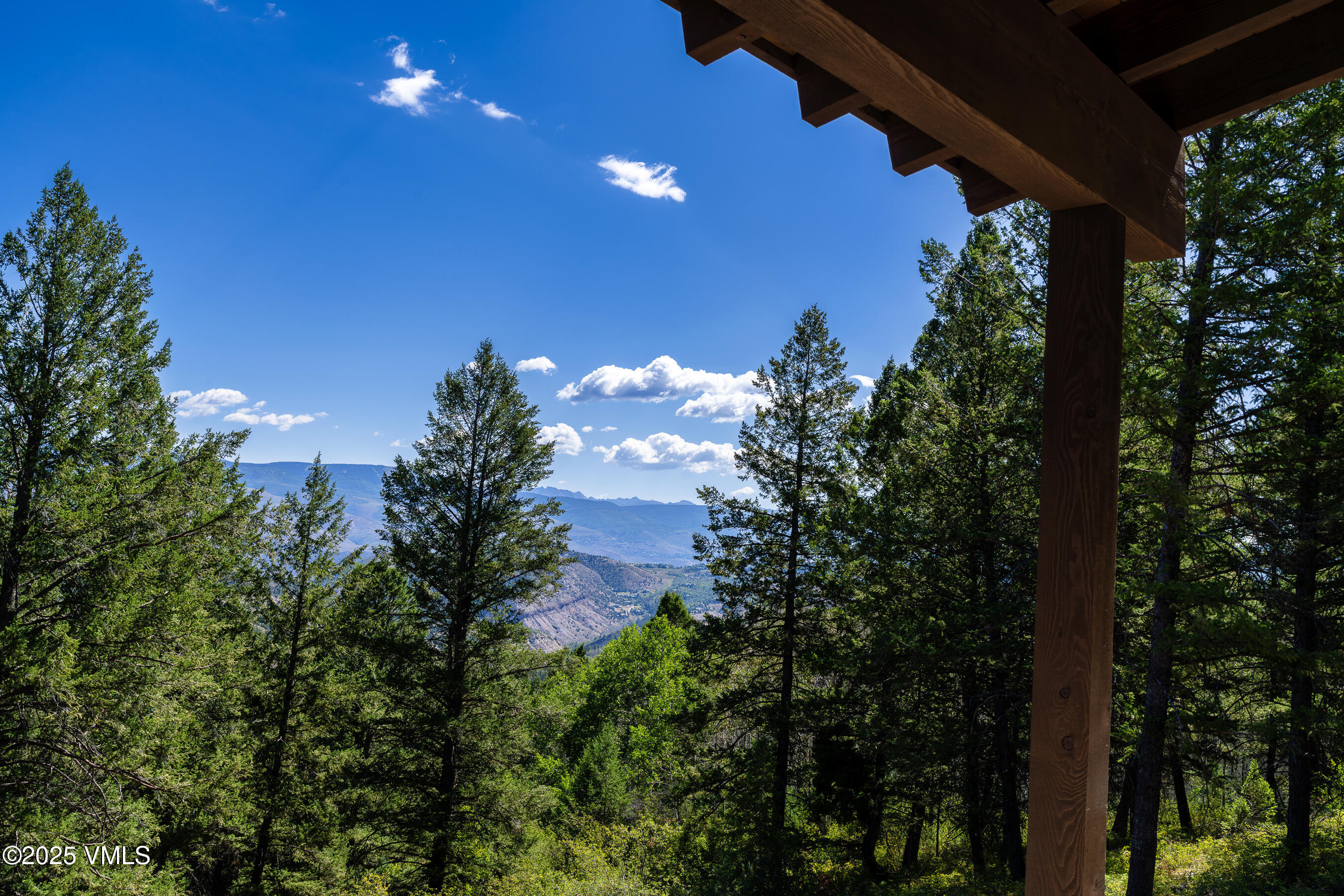 Edwards, Colorado 81632, United States, 5 Bedrooms Bedrooms, ,5 BathroomsBathrooms,Residential,Active,108047