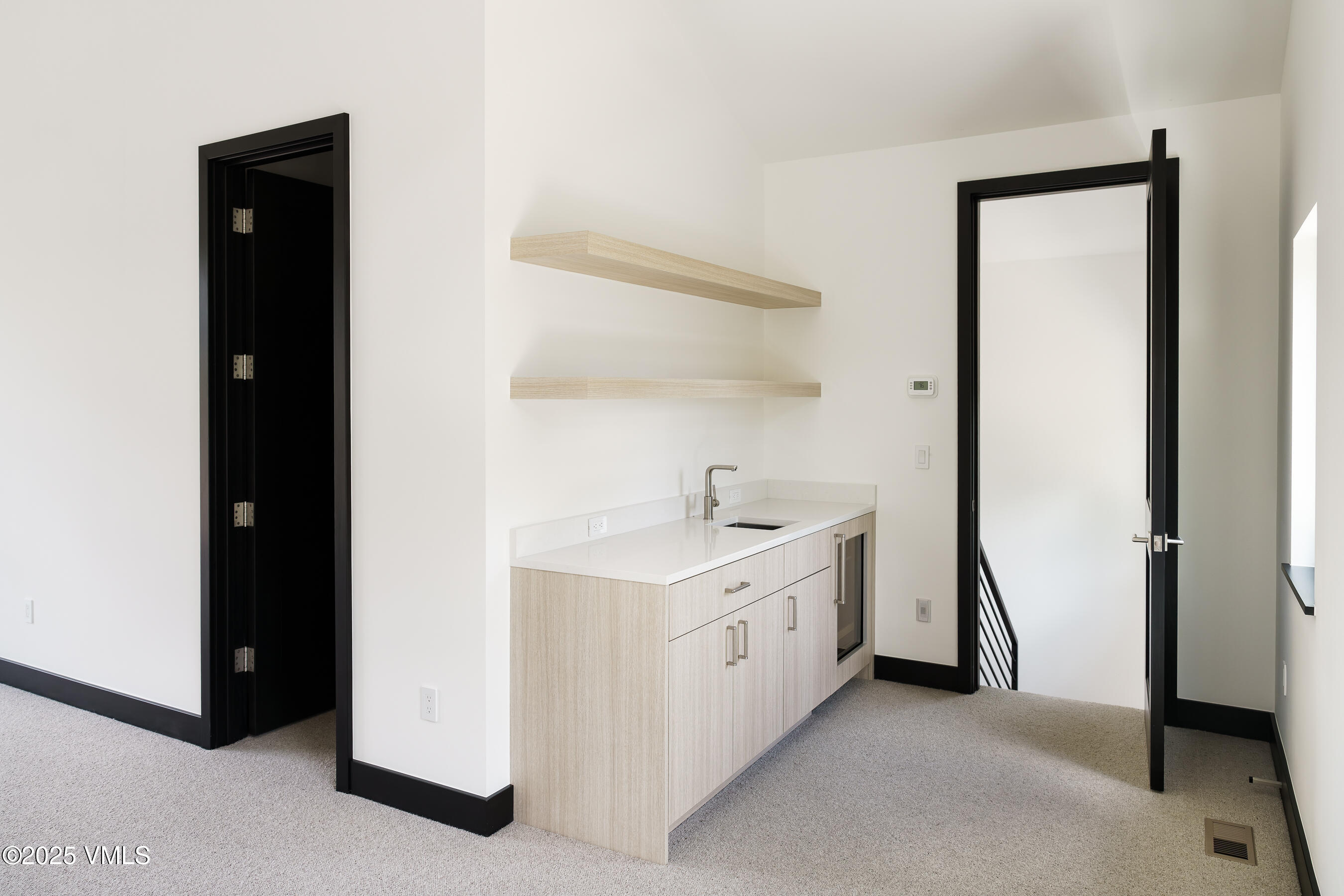 Edwards, Colorado 81632, United States, 5 Bedrooms Bedrooms, ,5 BathroomsBathrooms,Residential,Active,108047