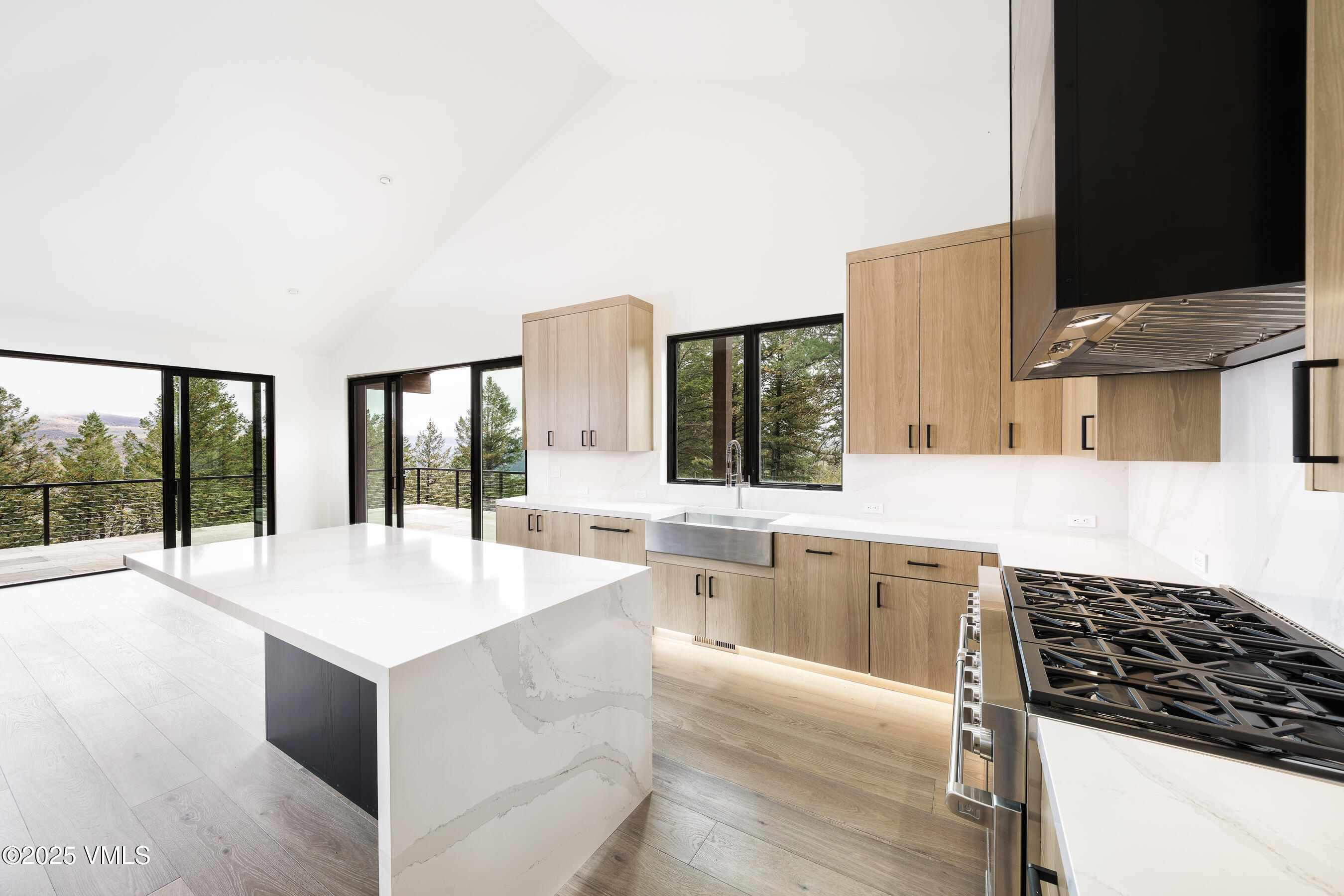 Edwards, Colorado 81632, United States, 5 Bedrooms Bedrooms, ,5 BathroomsBathrooms,Residential,Active,108047