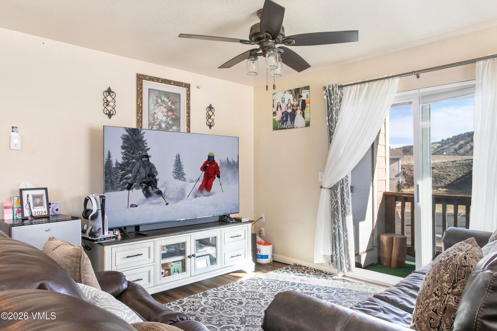 Photo of 127 Jules Drive #H202, Gypsum, CO 81637 (MLS # 1013487)