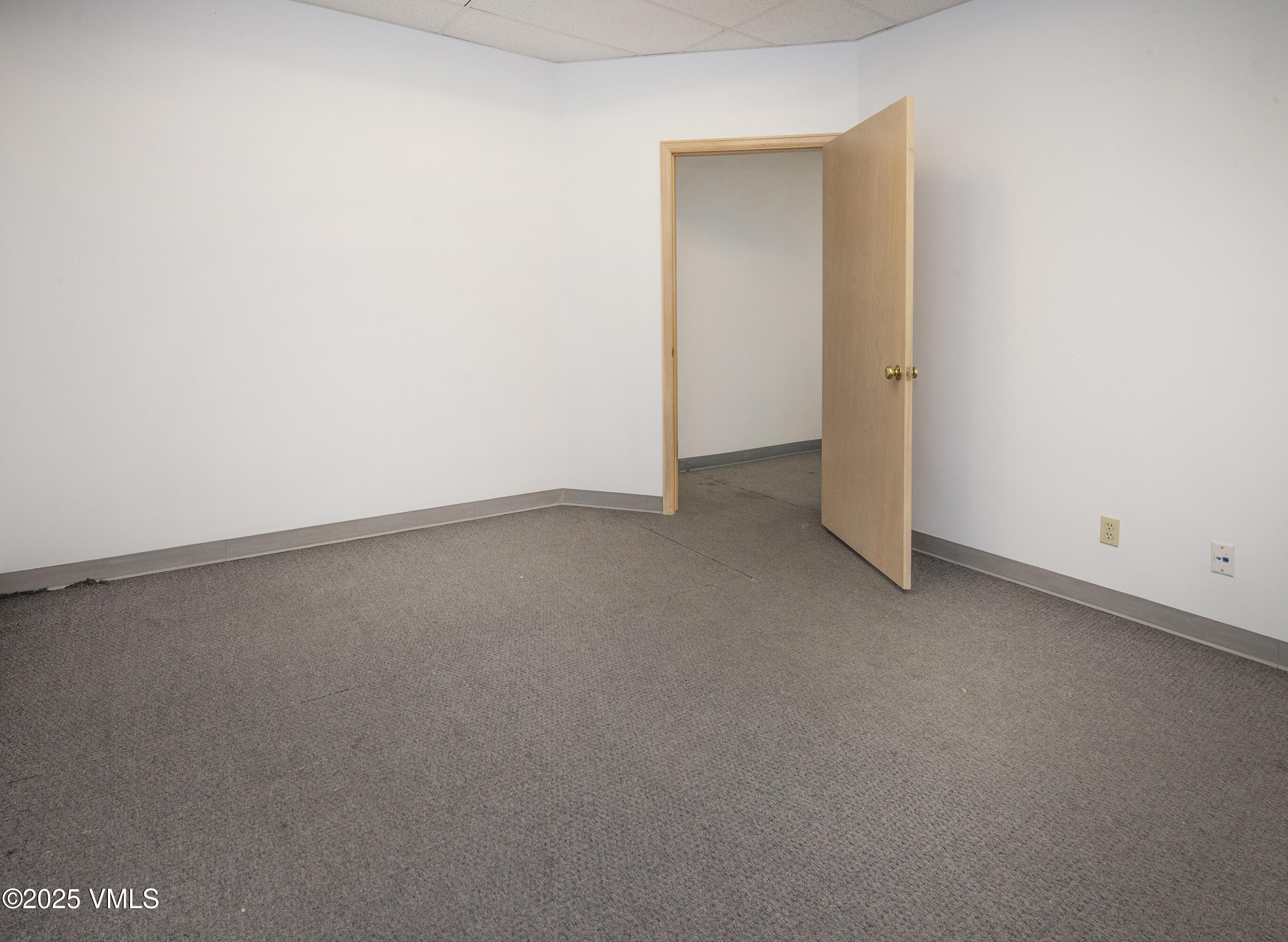 Eagle, Colorado 81631, United States, ,Commercial,Active,140410