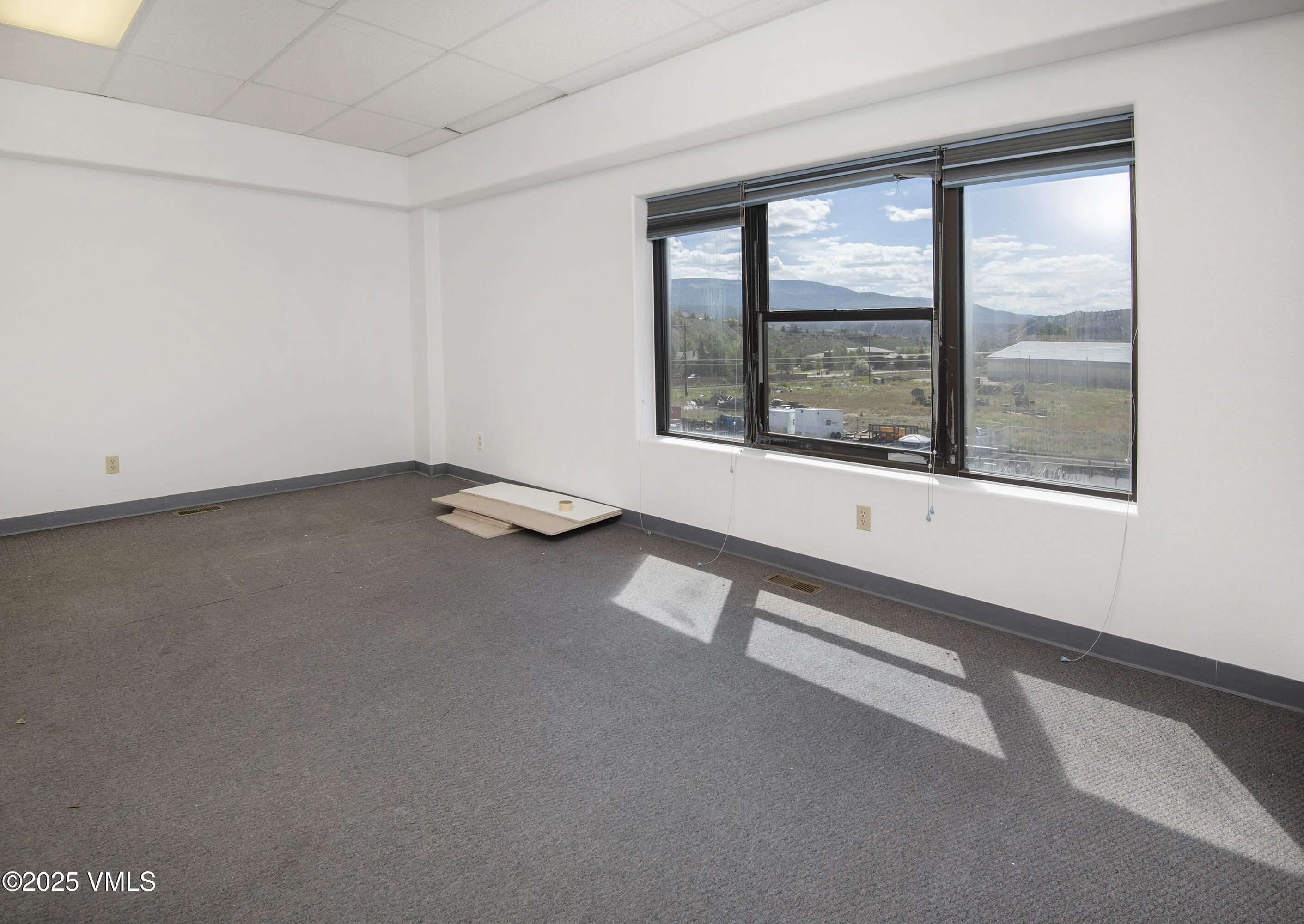 Eagle, Colorado 81631, United States, ,Commercial,Active,140410