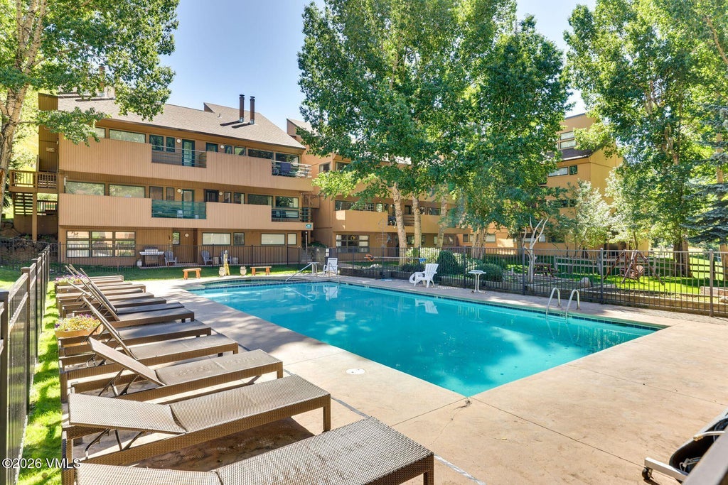 Photo of 4061 Bighorn Rd #12-E, Vail, CO 81657 (MLS # 1014295)