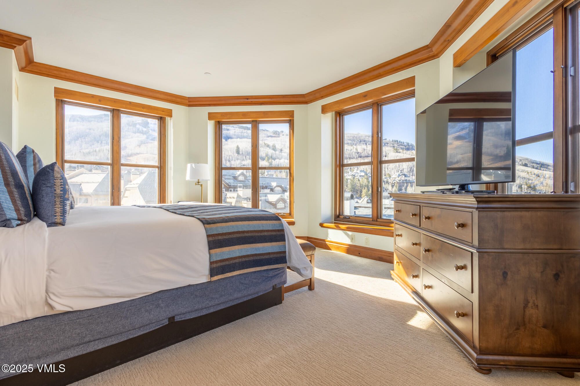 Beaver Creek, Colorado 81620, United States, 3 Bedrooms Bedrooms, ,3 BathroomsBathrooms,Residential,Active,241308