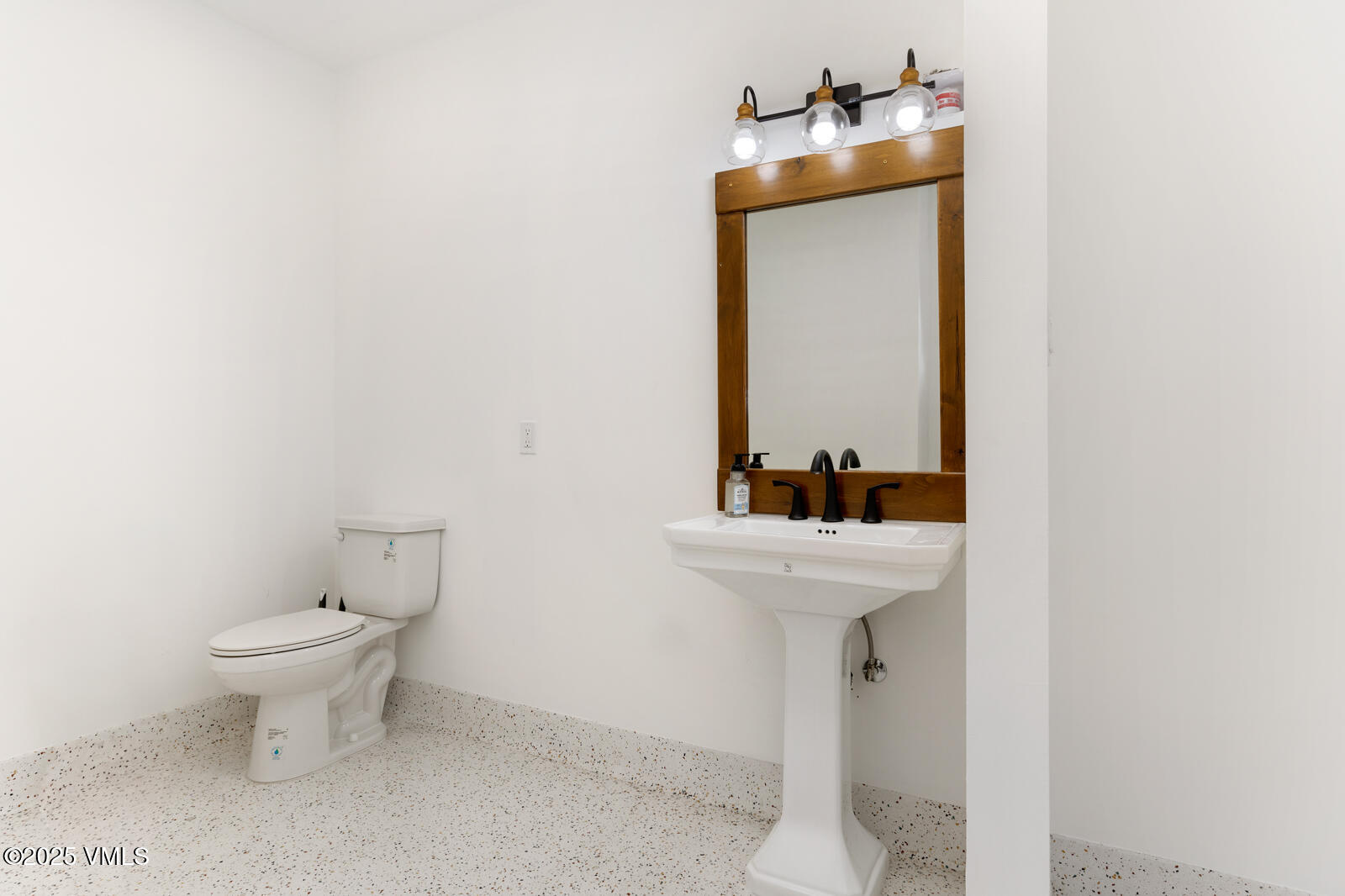 Eagle, Colorado 81631, United States, ,Commercial,Active,217314