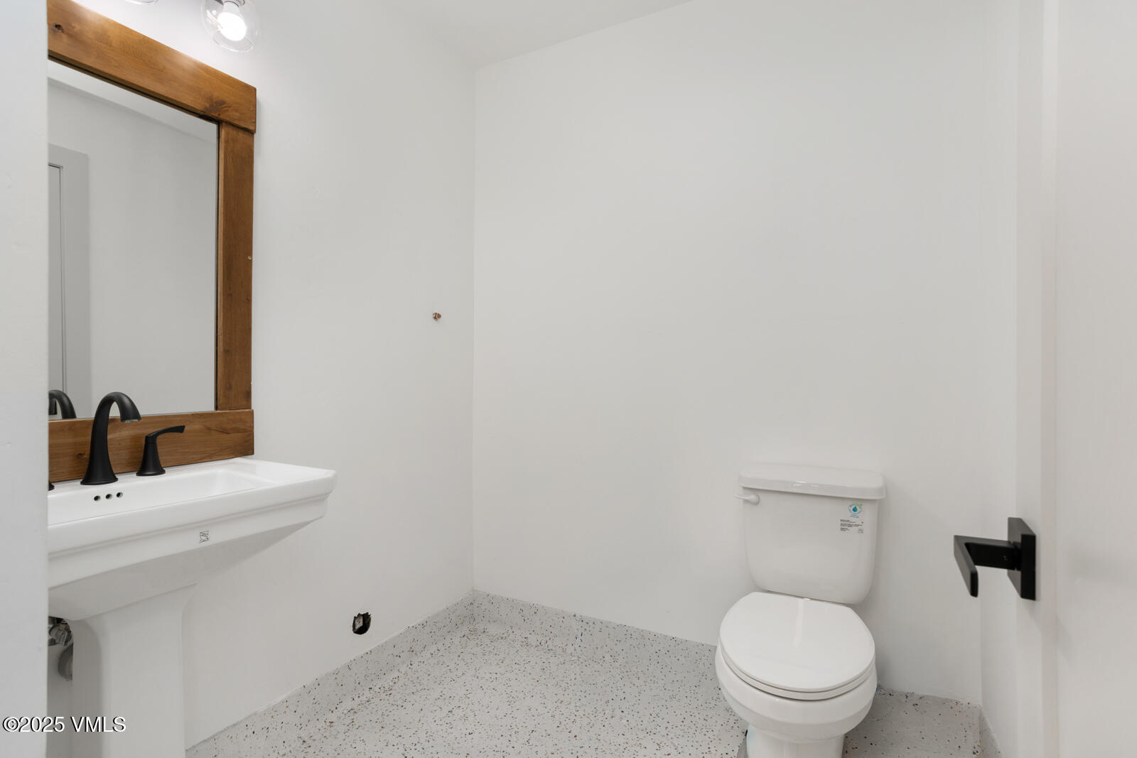 Eagle, Colorado 81631, United States, ,Commercial,Active,217314