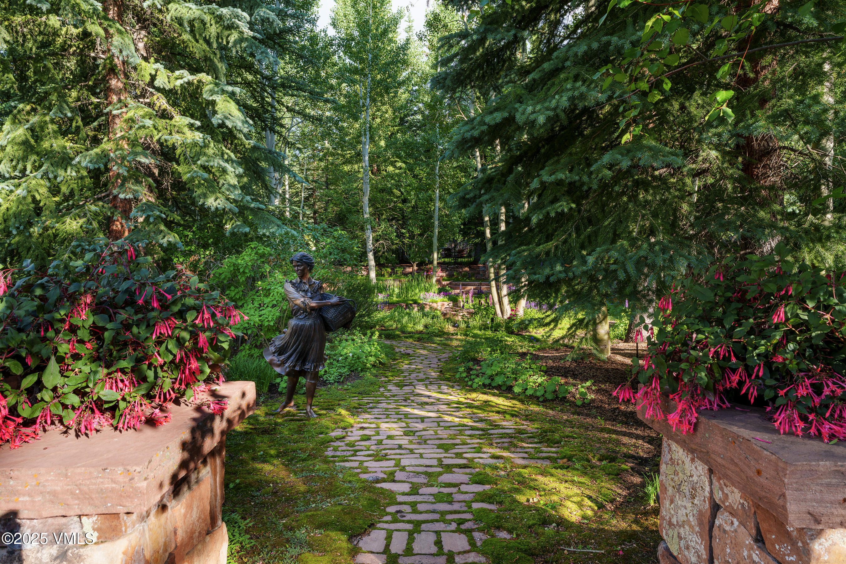 Beaver Creek, Colorado 81620, United States, 5 Bedrooms Bedrooms, ,5 BathroomsBathrooms,Residential,Active,169516