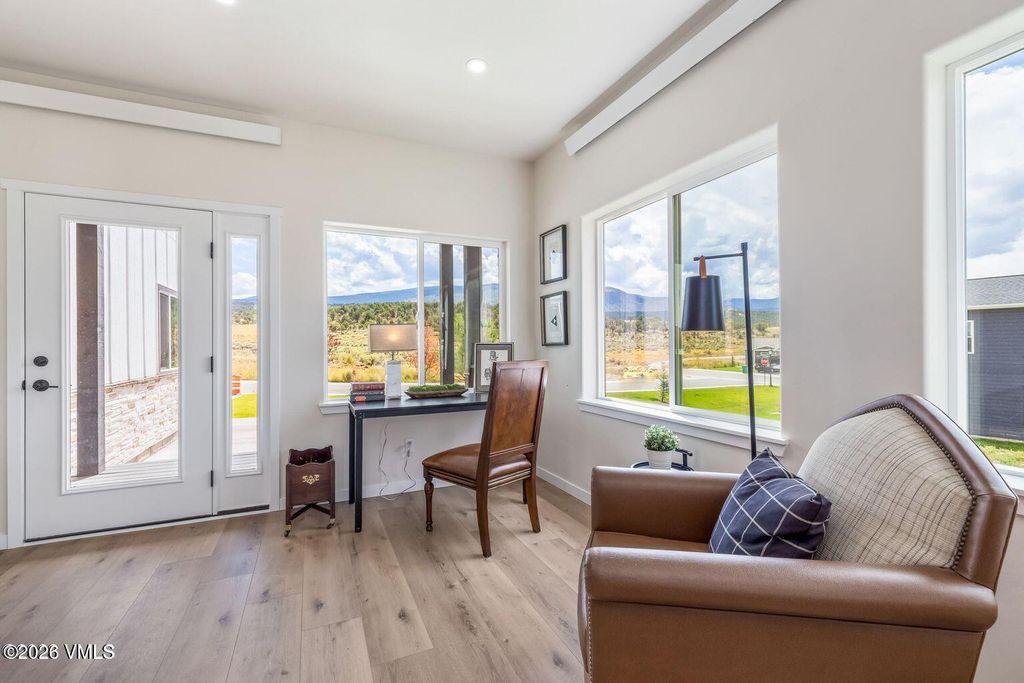 Photo of 259 Tomahawk Drive, Gypsum, CO 81637 (MLS # 1014194)