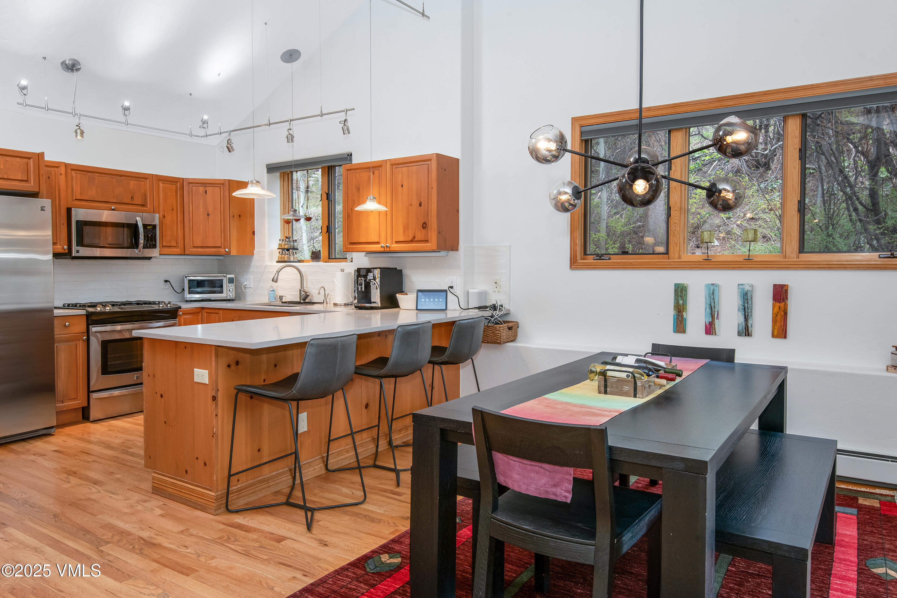 Vail, Colorado 81657, United States, 3 Bedrooms Bedrooms, ,4 BathroomsBathrooms,Residential,Pending,138992