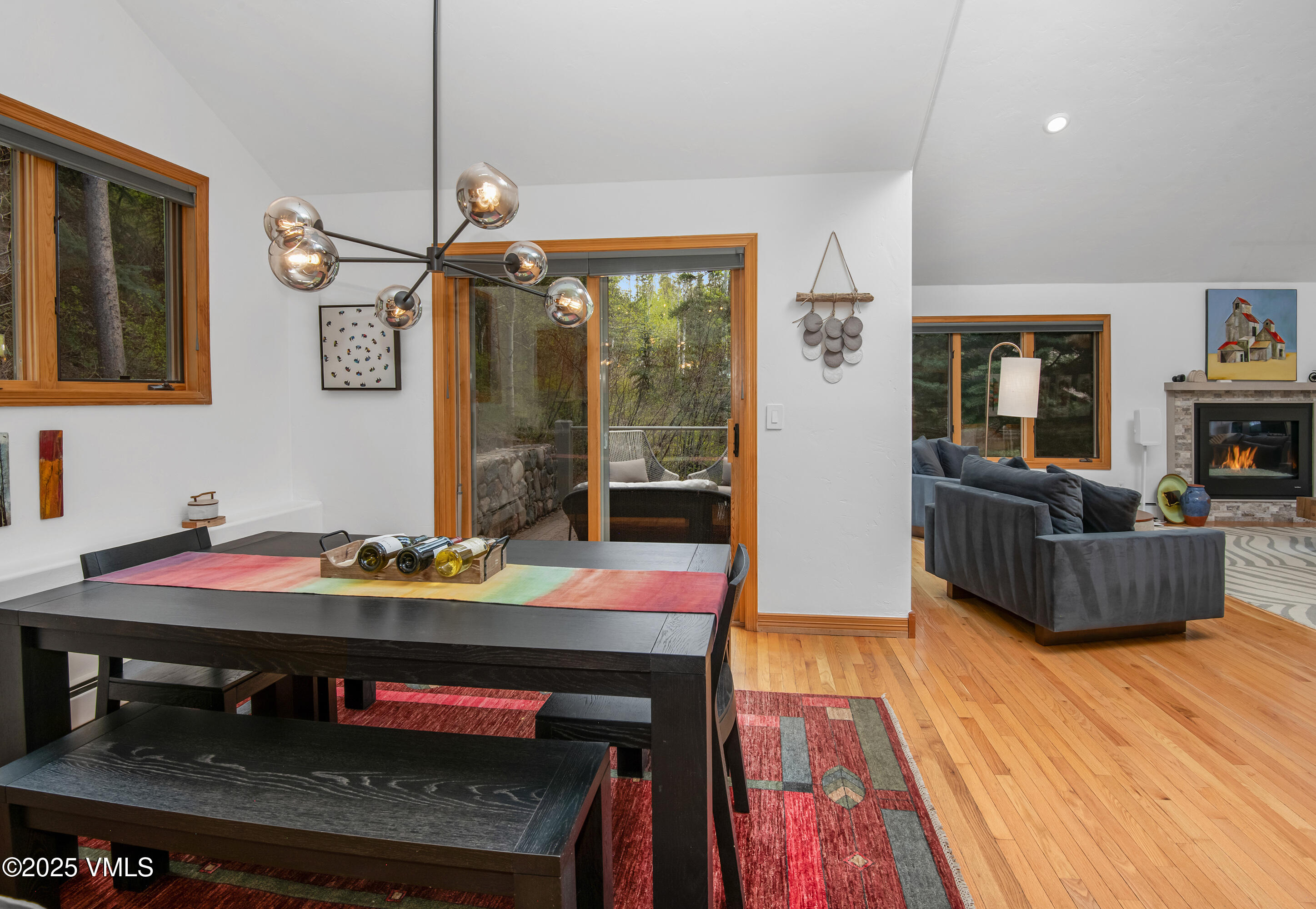 Vail, Colorado 81657, United States, 3 Bedrooms Bedrooms, ,4 BathroomsBathrooms,Residential,Pending,138992