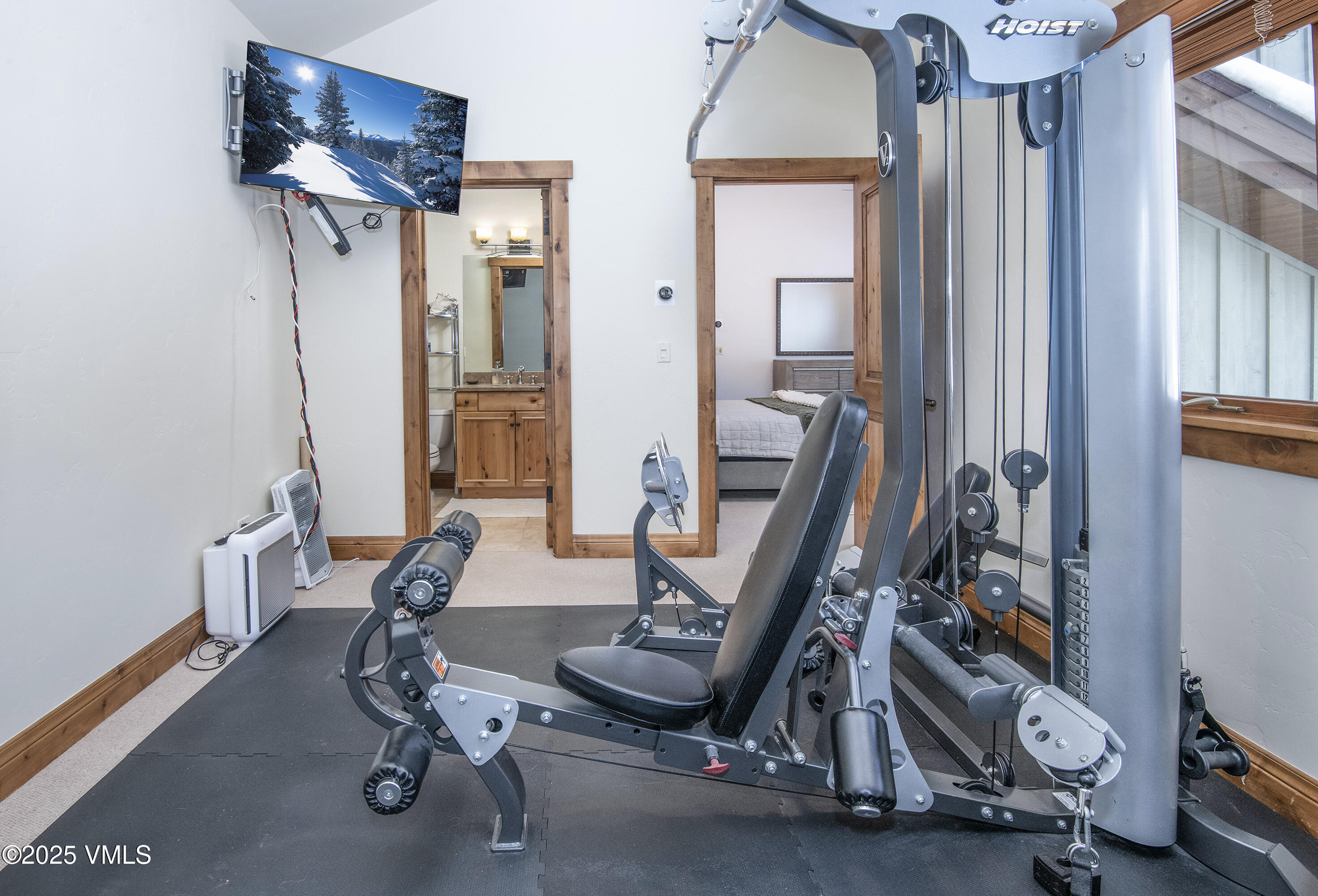 Avon, Colorado 81620, United States, 5 Bedrooms Bedrooms, ,6 BathroomsBathrooms,Residential,Active,7472