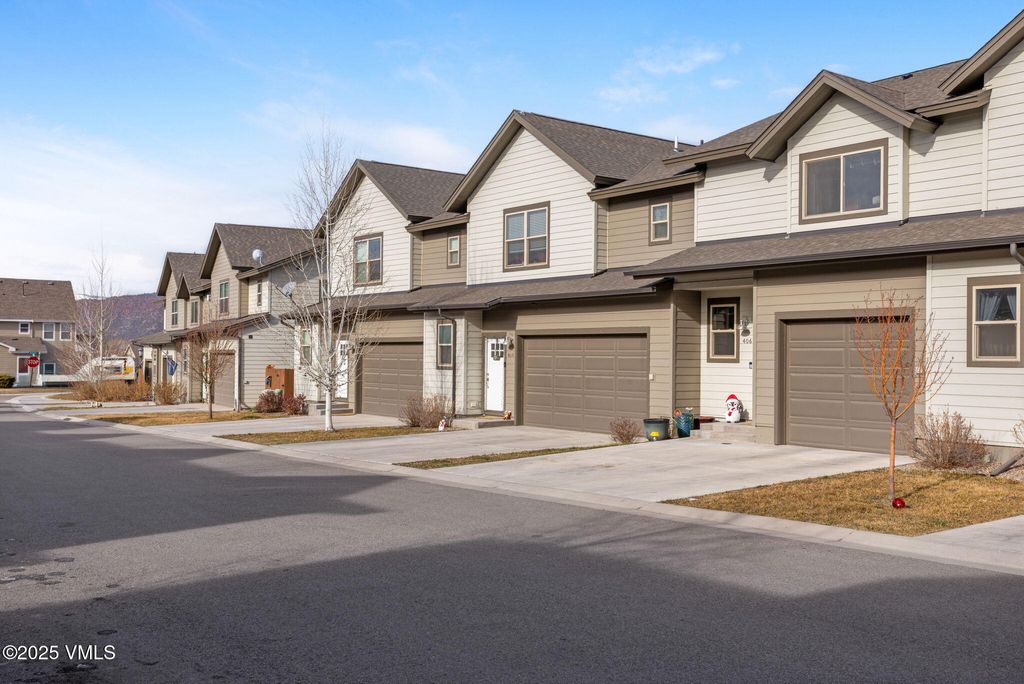 Photo of 406 Chickadee Lane, Gypsum, CO 81637 (MLS # 1013246)