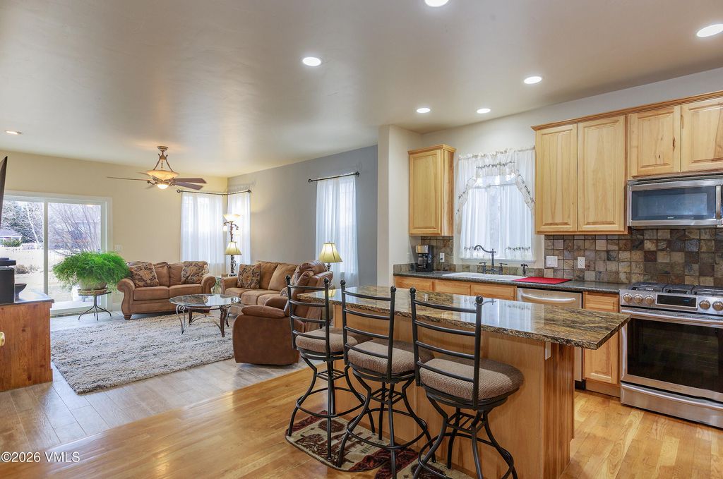 Photo of 905 Grundel Way, Gypsum, CO 81637 (MLS # 1013514)