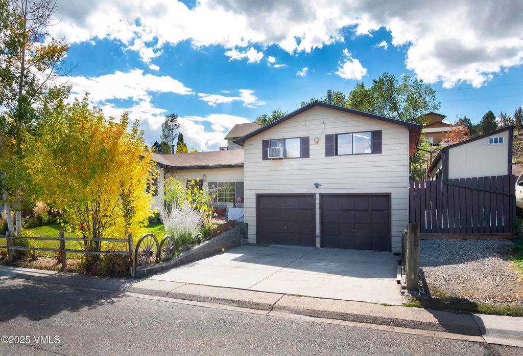 Photo of 197 Park Street, Gypsum, CO 81637 (MLS # 1012855)