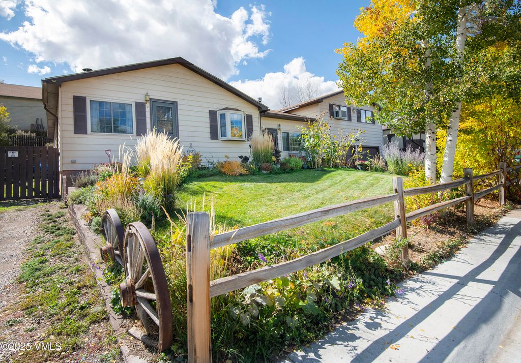 Photo of 197 Park Street, Gypsum, CO 81637 (MLS # 1012855)