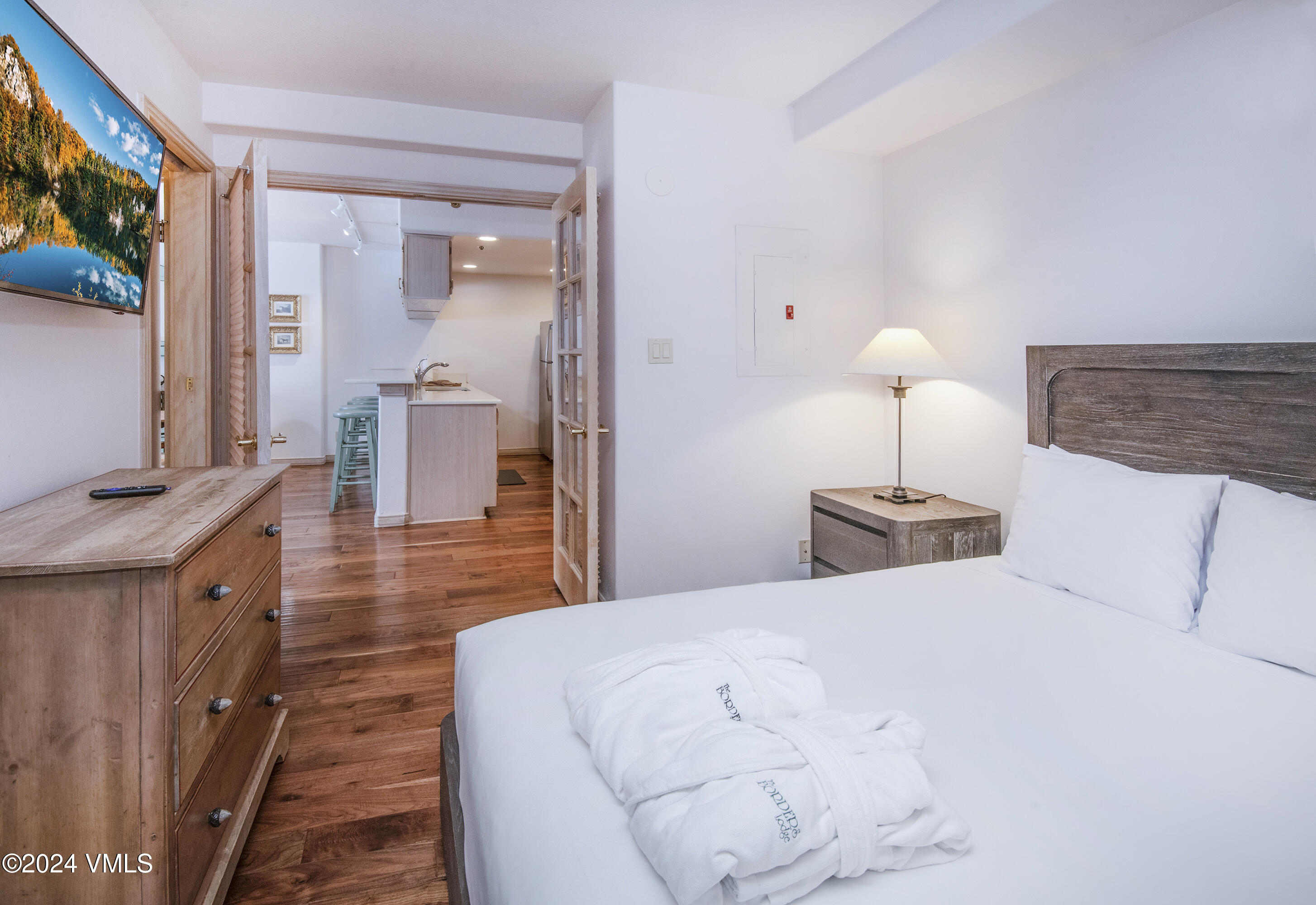 Beaver Creek, Colorado 81620, United States, 2 Bedrooms Bedrooms, ,2 BathroomsBathrooms,Residential,Pending,51298