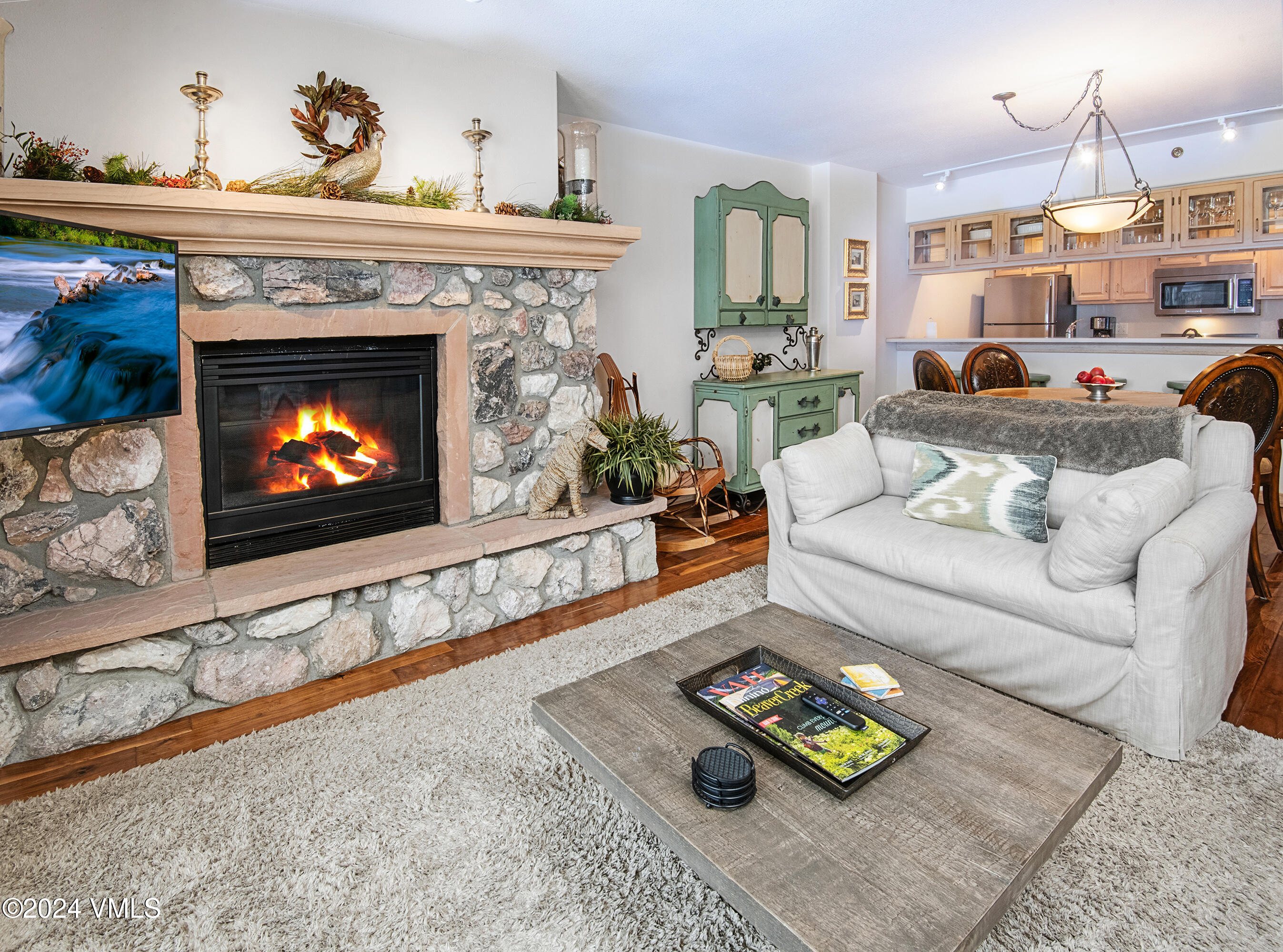 Beaver Creek, Colorado 81620, United States, 2 Bedrooms Bedrooms, ,2 BathroomsBathrooms,Residential,Pending,51298