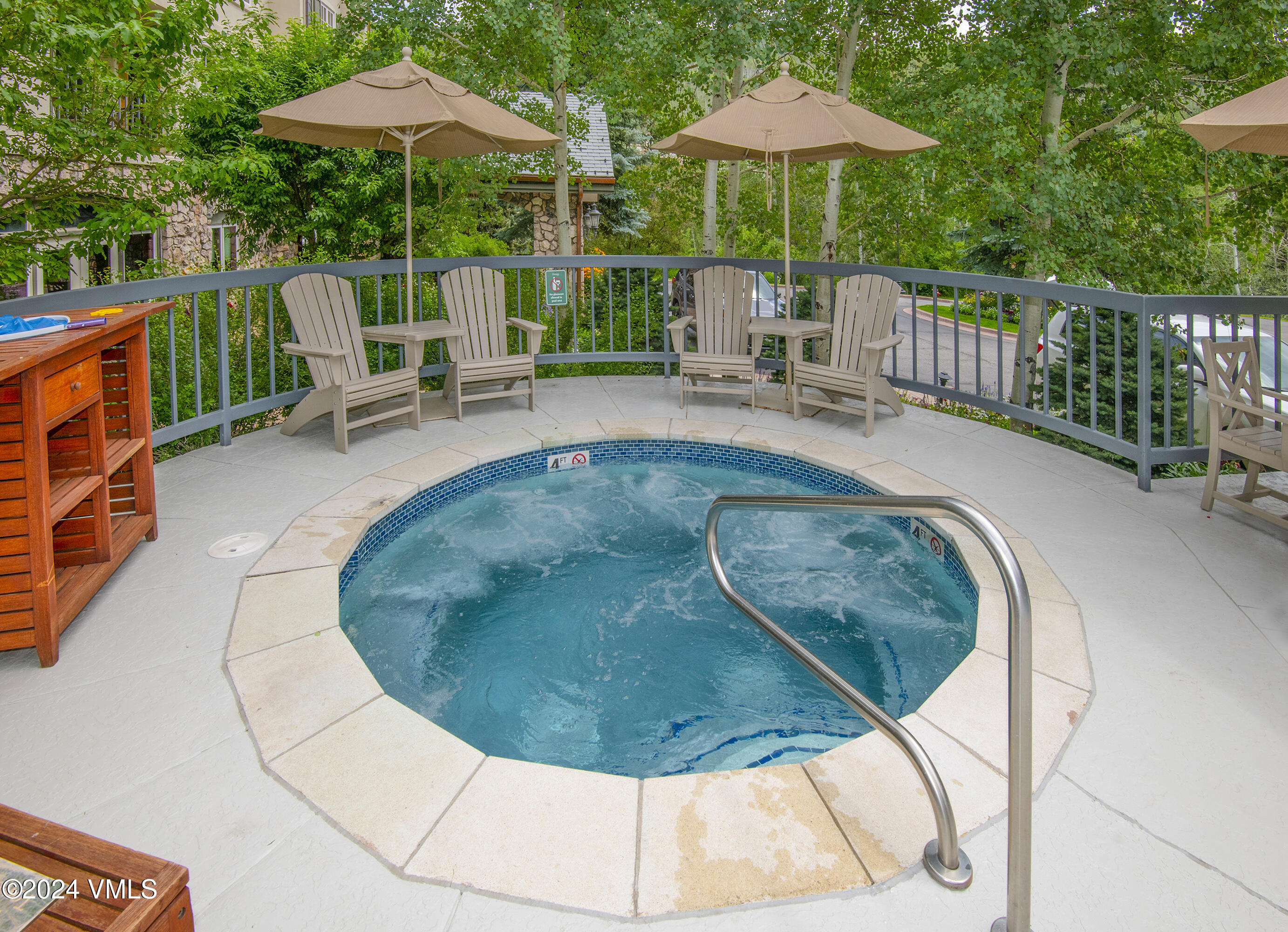 Beaver Creek, Colorado 81620, United States, 2 Bedrooms Bedrooms, ,2 BathroomsBathrooms,Residential,Pending,51298