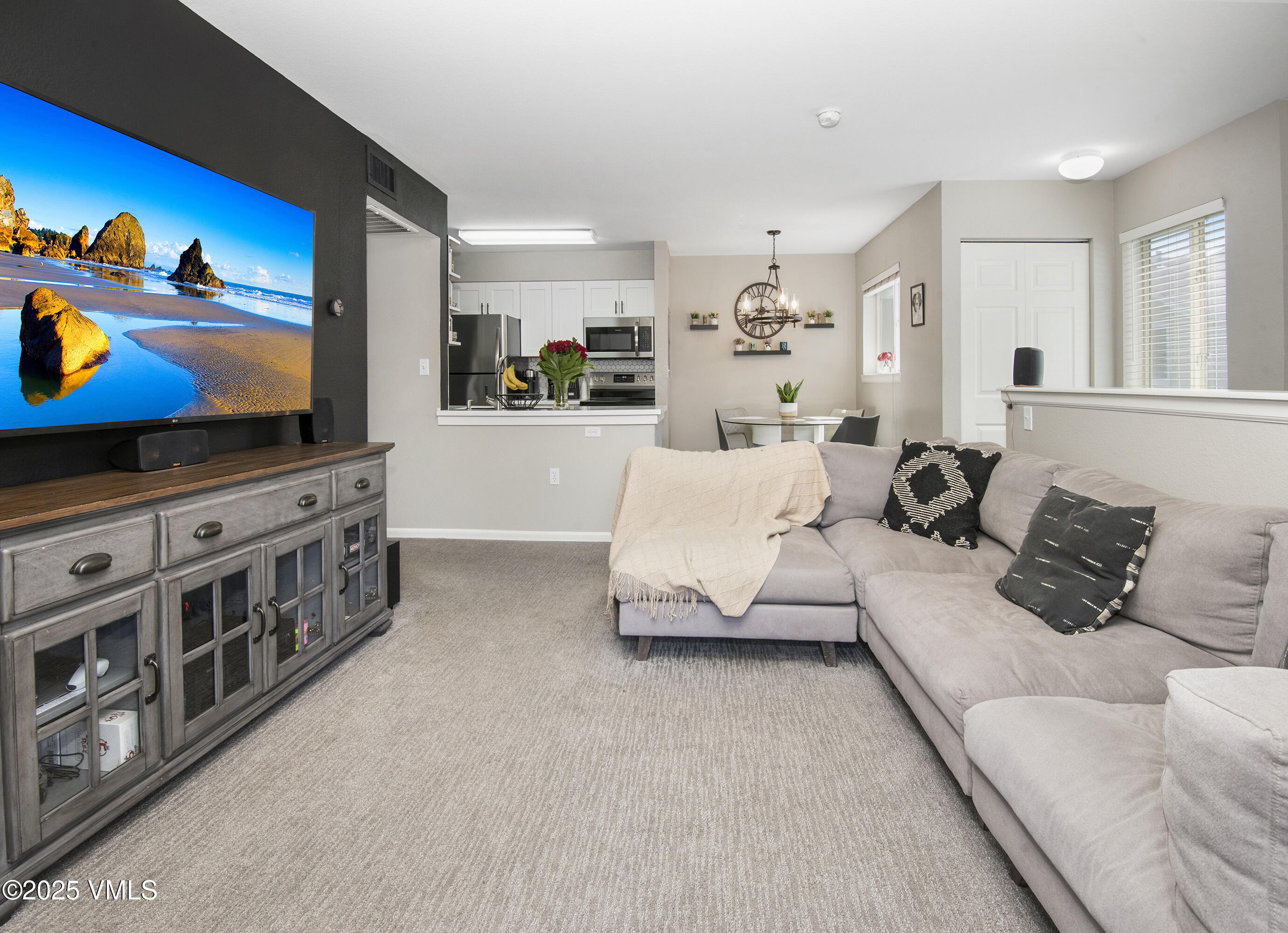 Gypsum, Colorado 81637, United States, 2 Bedrooms Bedrooms, ,2 BathroomsBathrooms,Residential,Active,202756